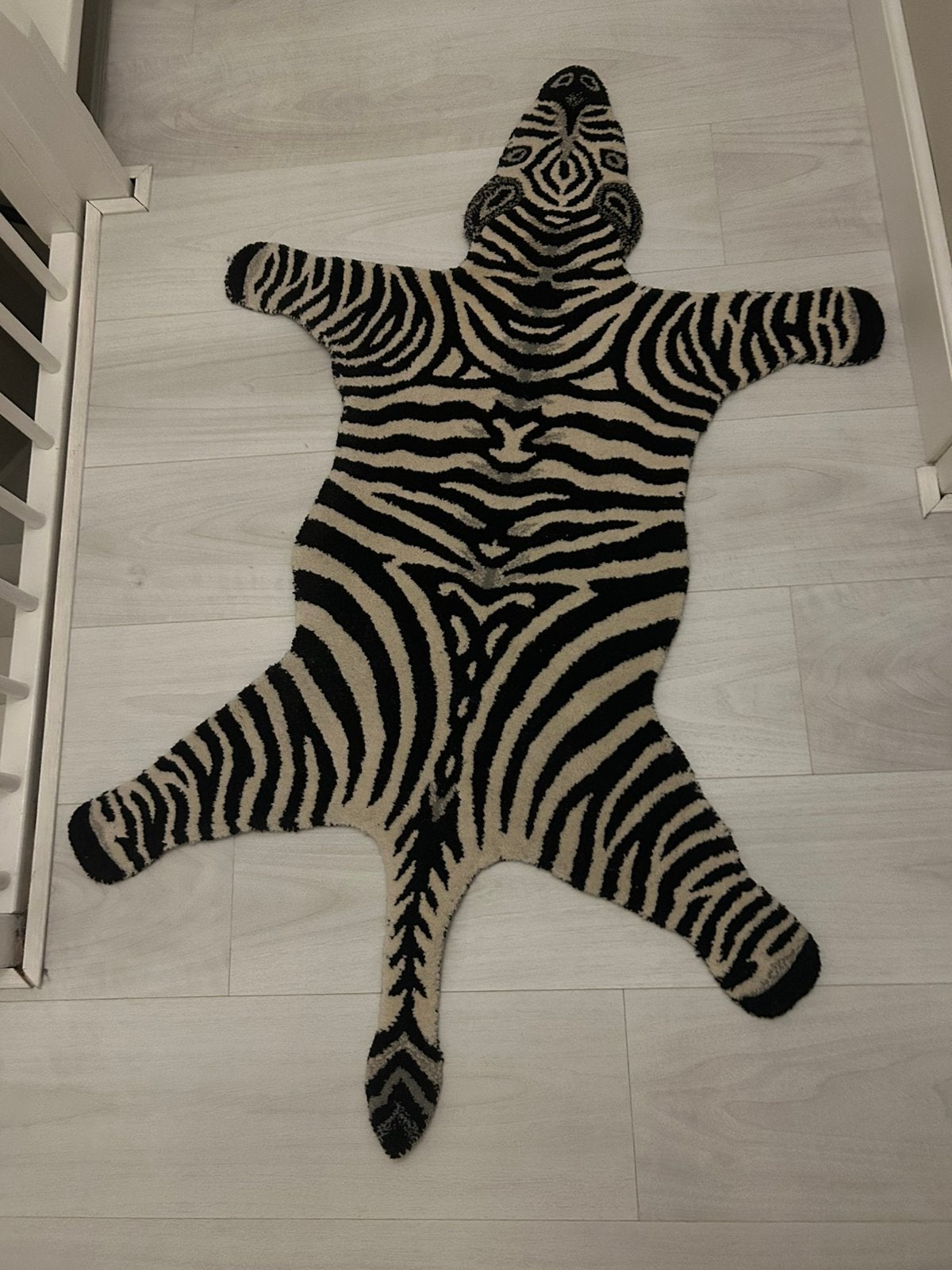 Vloerkleed zebra, Ophalen, Zwart, 200 cm of meer, Zo goed als nieuw