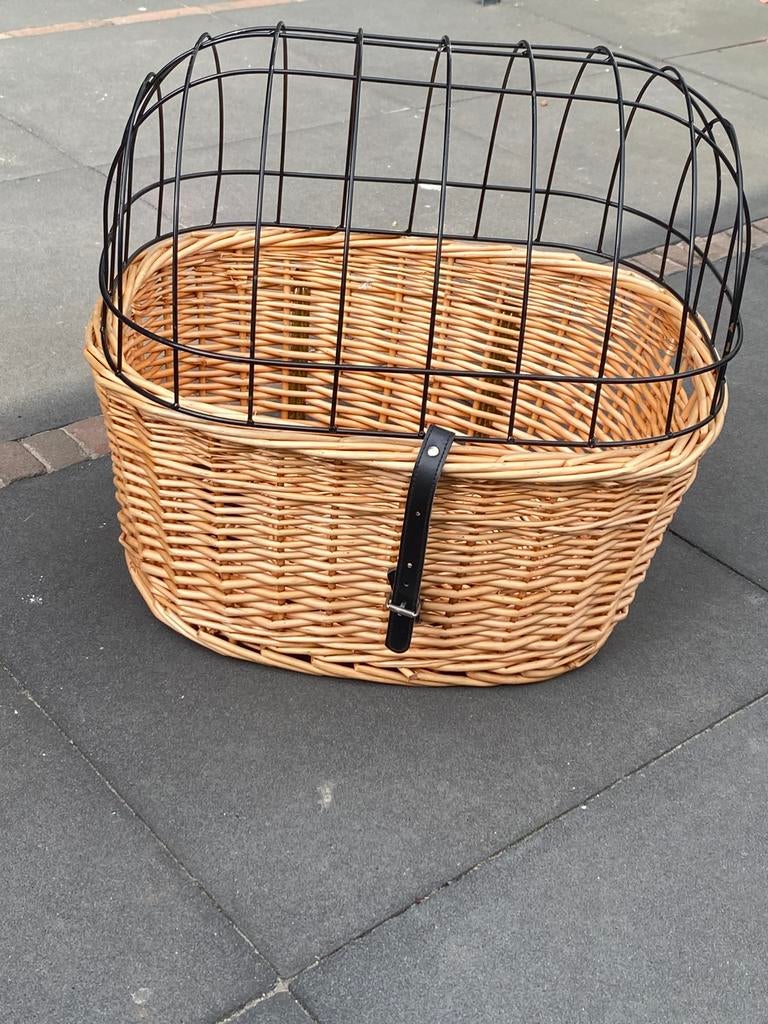 Fietsmand voor hond of kat, Ophalen, Zo goed als nieuw, Riet