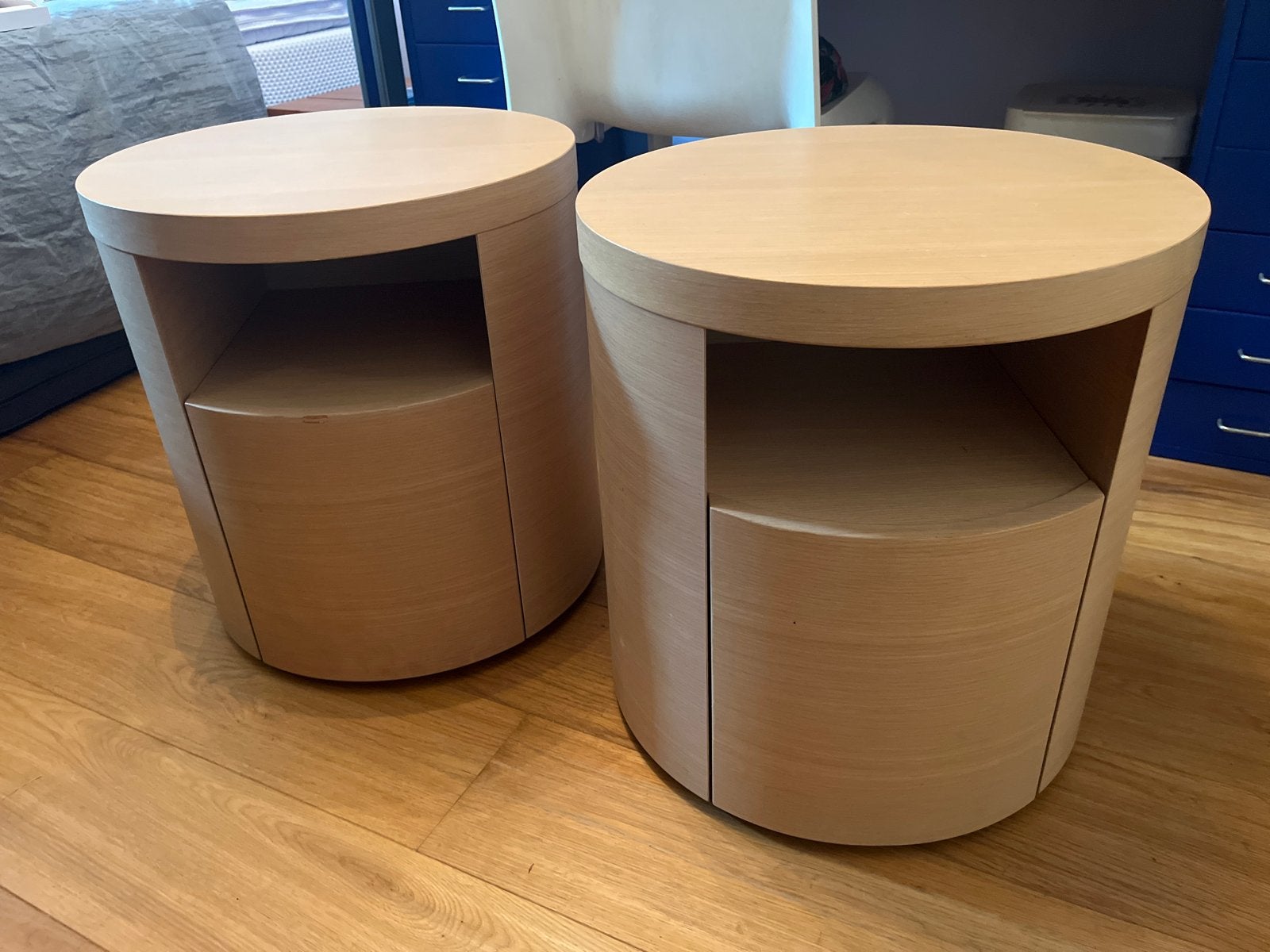 Set van 2 ronde nachtkastjes met lade - licht hout, Ophalen, Gebruikt, 45 tot 65 cm, Minder dan 55 cm