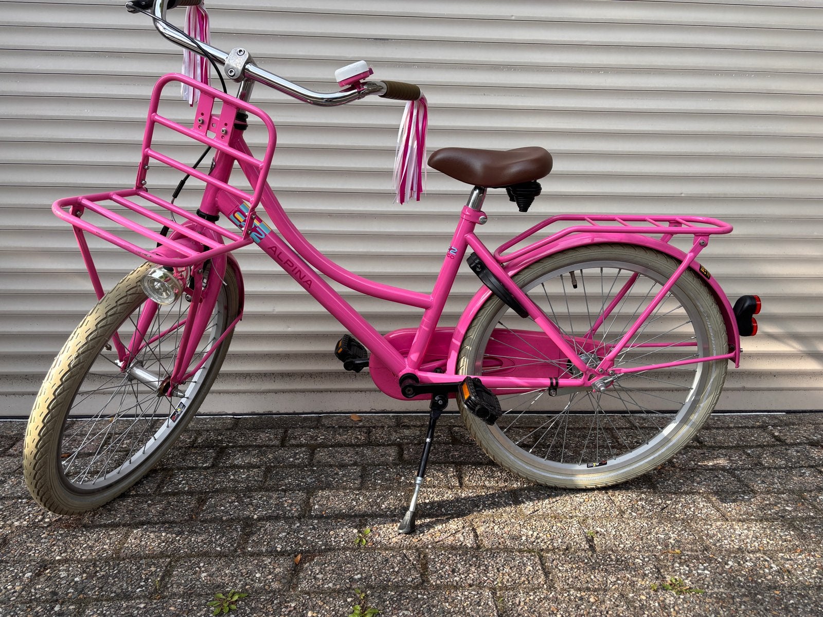 Alpina 22 inch kinderfiets, Fietsen en Brommers, Ophalen of Verzenden, Zo goed als nieuw, Terugtraprem, 20 inch of meer