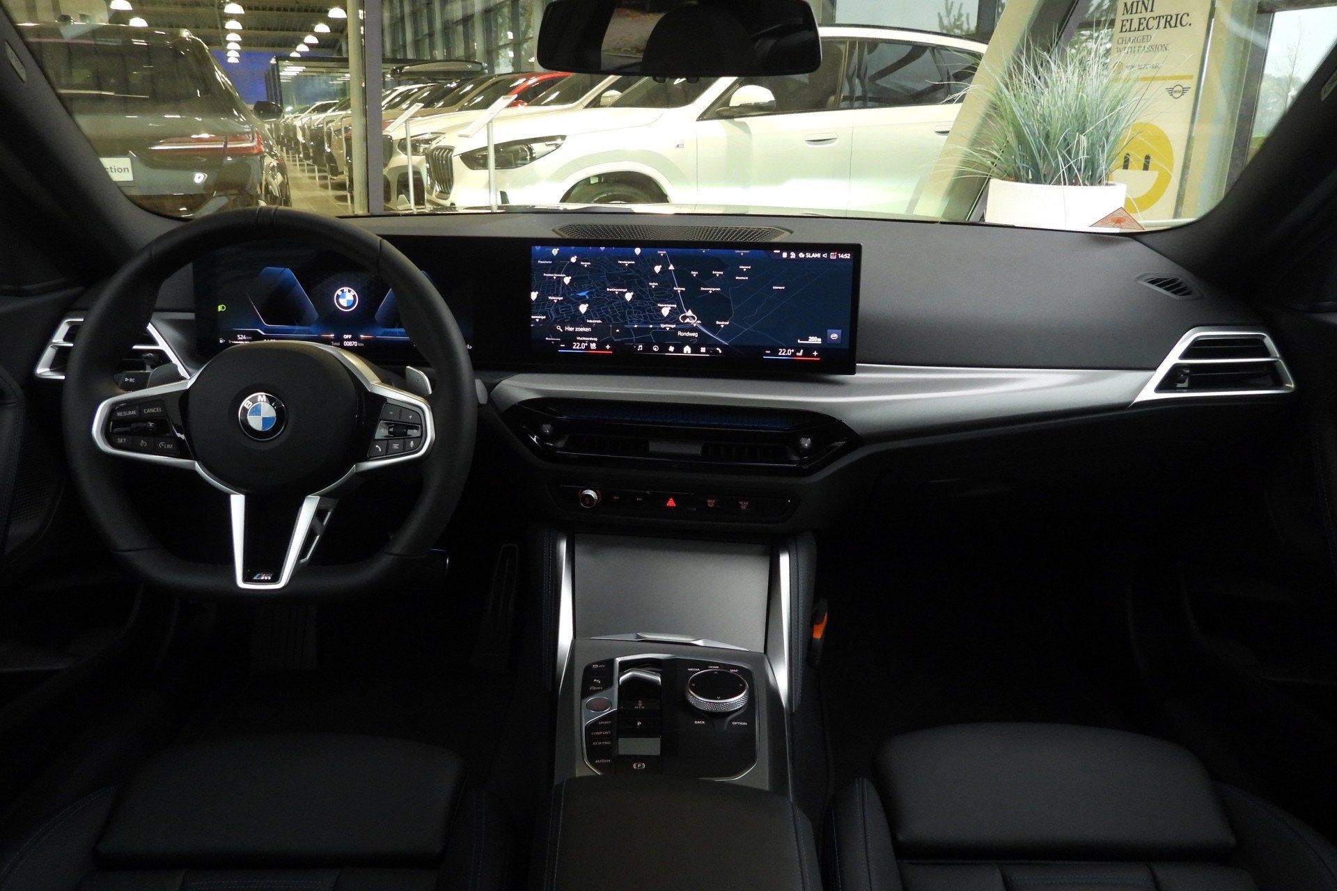 BMW 2 Serie Coupe 220i M Sport Automaat / Schuif-kanteldak /, Auto's, Achterwielaandrijving, Gebruikt, Euro 6, 4 cilinders