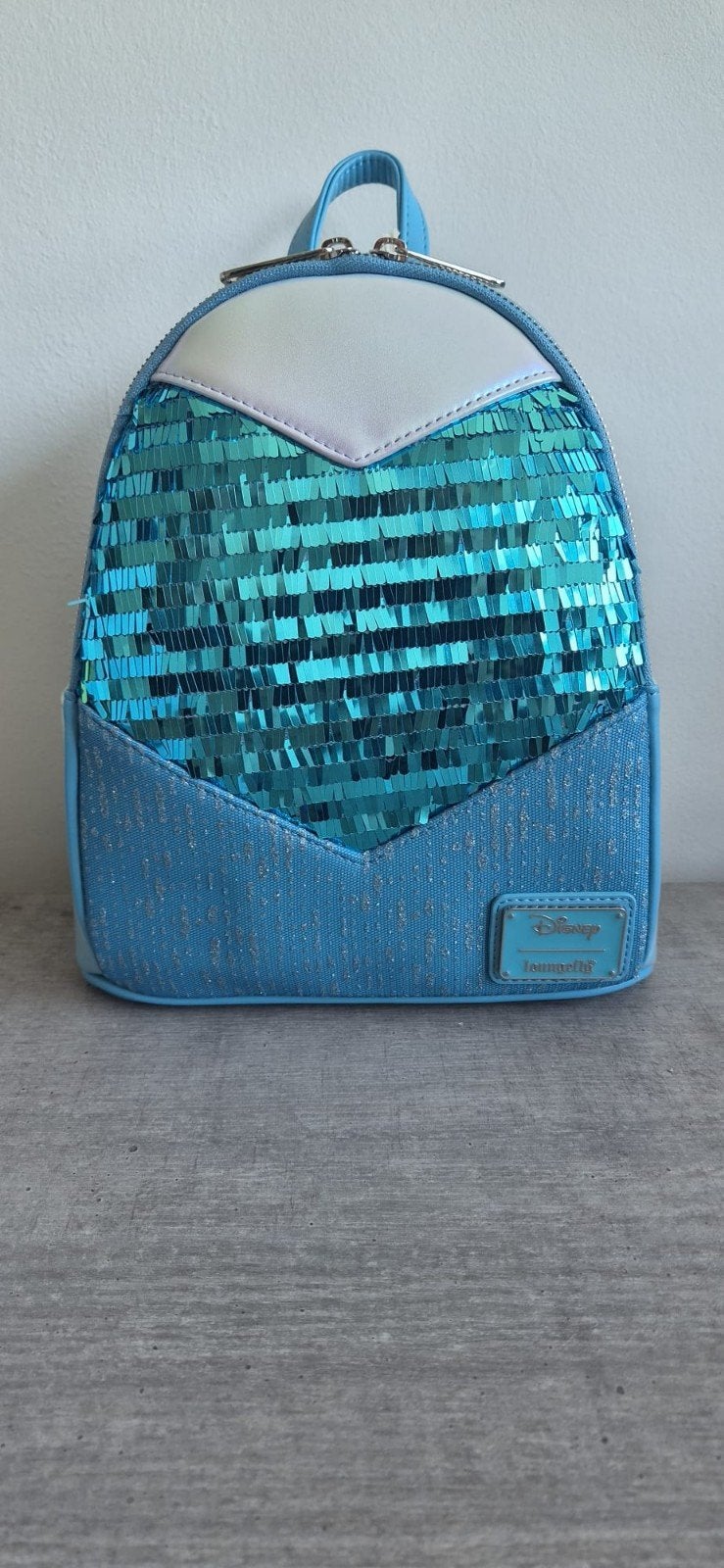 Nieuwe Loungefly Disney Frozen Elsa Mini Rugzak, Ophalen of Verzenden, Nieuw, Blauw, Overige typen
