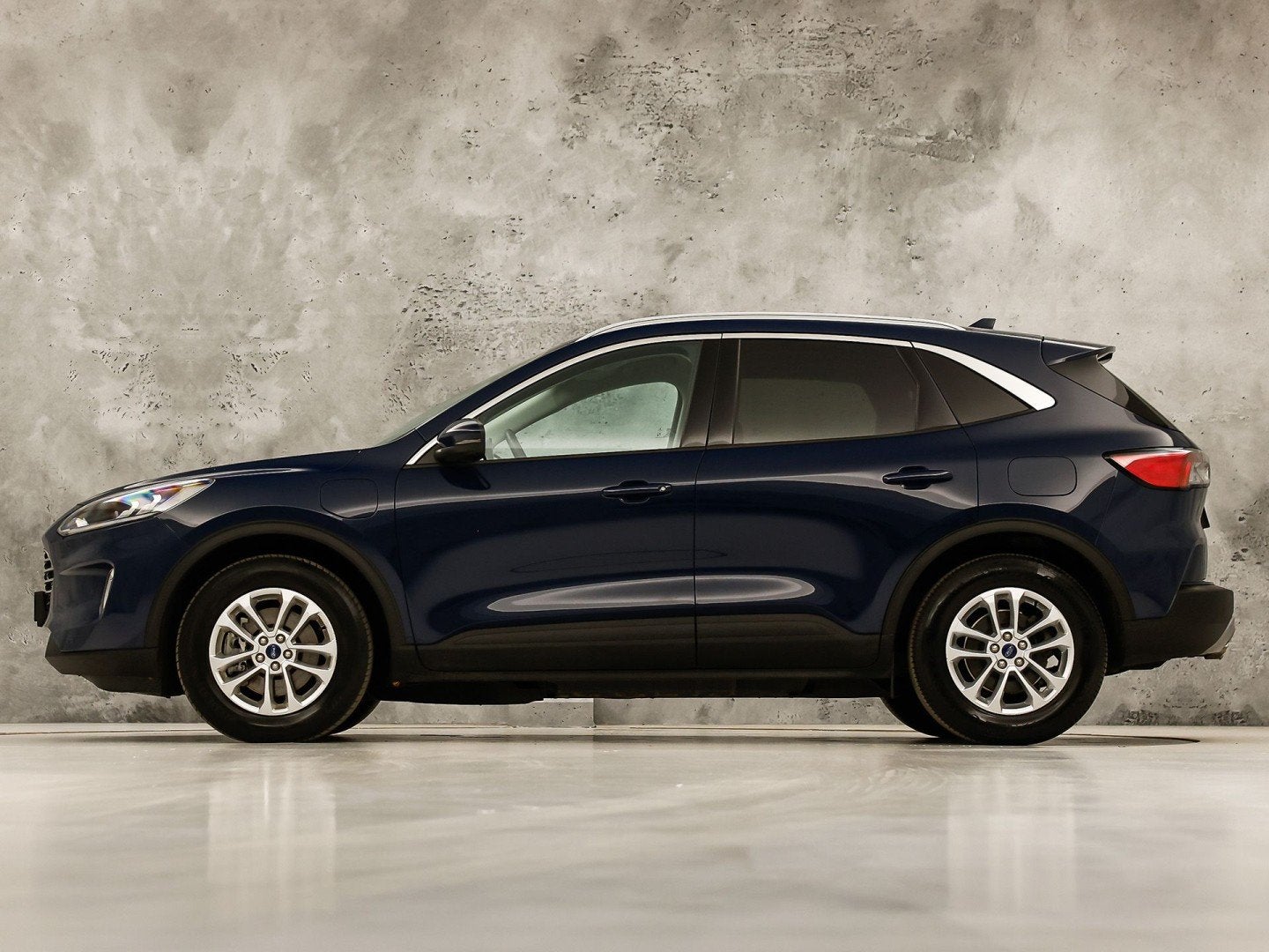 Ford Kuga 2.5 PHEV Titanium 225Pk Automaat (VIRTUAL COCKPIT,, Auto's, Stof, Gebruikt, 4 cilinders, Blauw