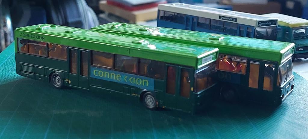 H0LK 0317 CONNEXXION STREEKBUSSEN 1/87, Ophalen of Verzenden, Zo goed als nieuw, Bus of Vrachtwagen, Wiking