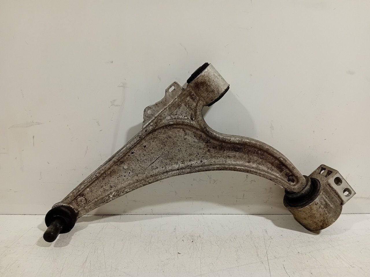 Draagarm links voor Opel Astra, Onderdelen@venauto.nl, Van der Ven Autorecycling B.V., Gebruikt, Ettenseweg 76, 4706 PB Roosendaal, The Netherlands