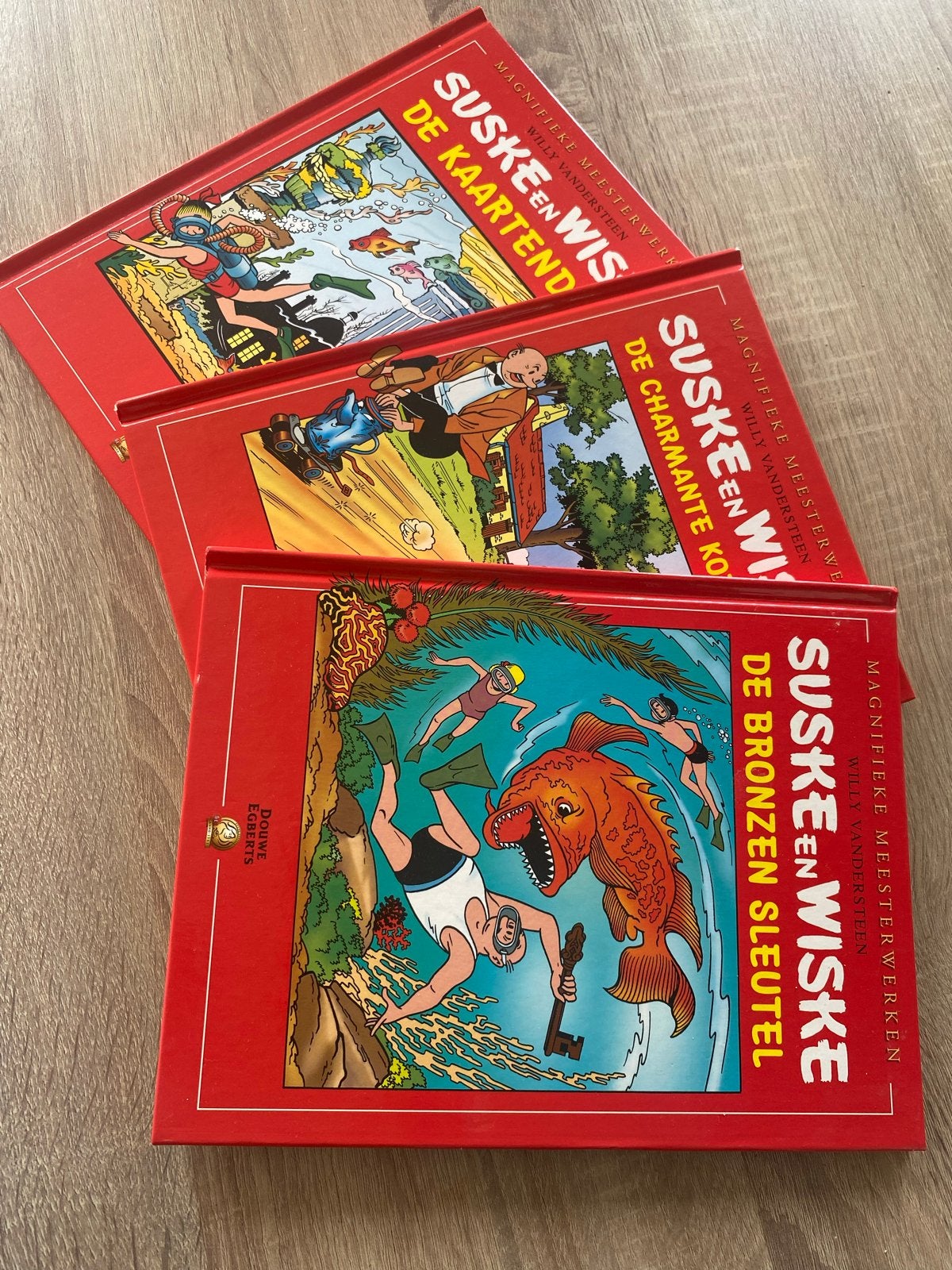 Suske en Wiske Magnifieke Meesterwerken DE uitgaven compleet, Meerdere stripboeken, Ophalen of Verzenden, Zo goed als nieuw