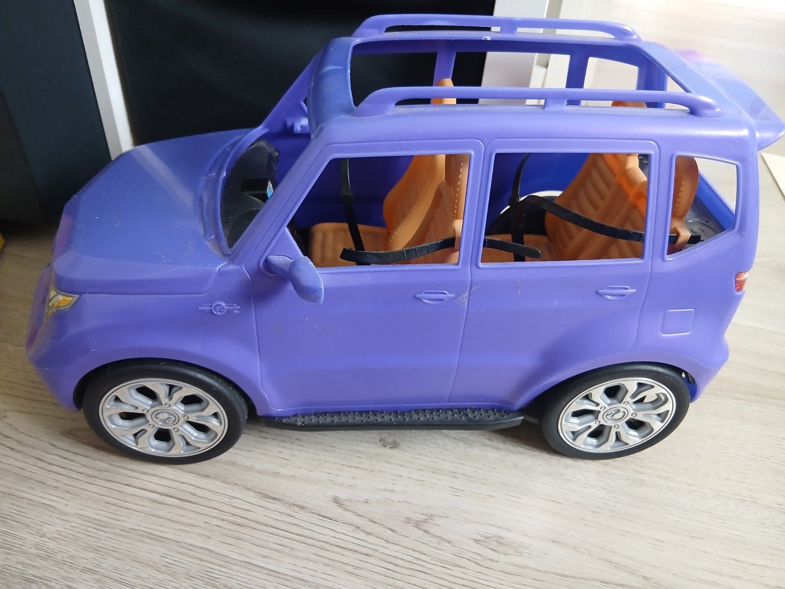 Barbie Auto - Paarse SUV voor uren speelplezier, Ophalen of Verzenden, Gebruikt