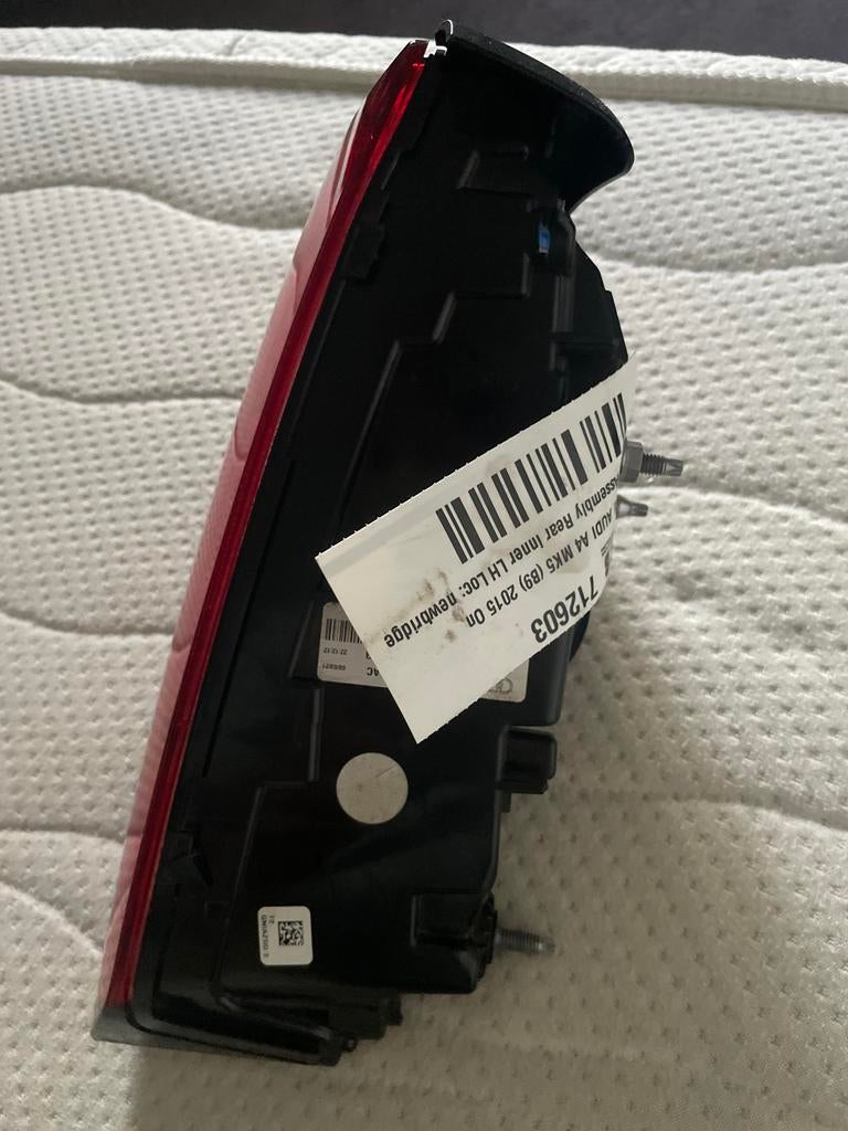 Audi A4 MK5 (B9) 2015+ Achterlicht Binnen Links, Ophalen of Verzenden, Gebruikt, Audi