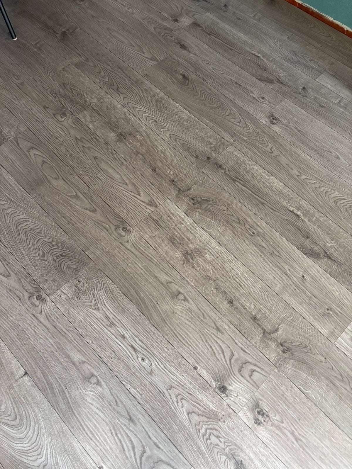 Gratis af te halen: Laminaat vloer - Grijs eiken look, Ophalen, Gebruikt, 25 tot 50 m², Grijs