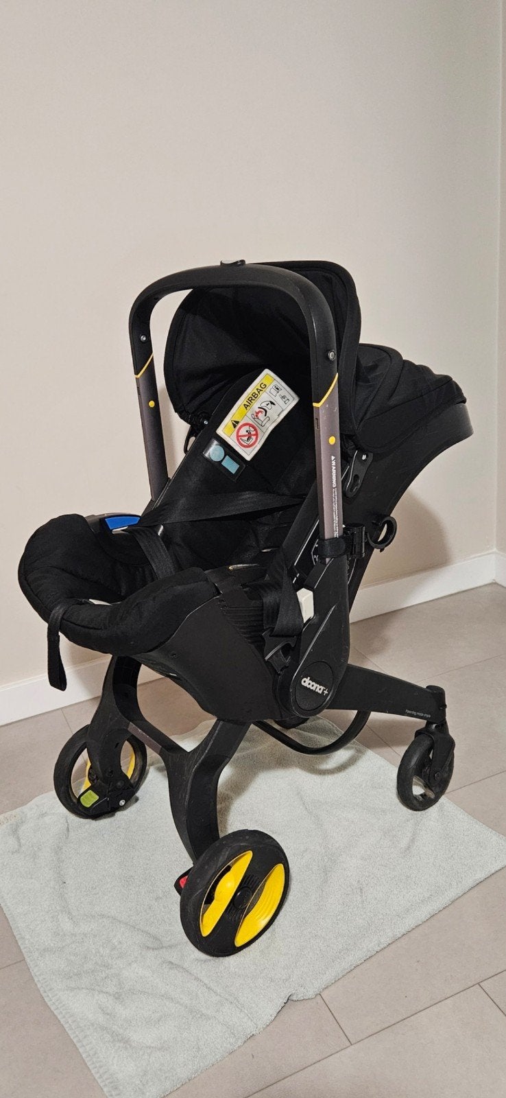 Doona+ autostoel, Kinderen en Baby's, 0 t/m 13 kg, Ophalen, Overige merken, Gebruikt
