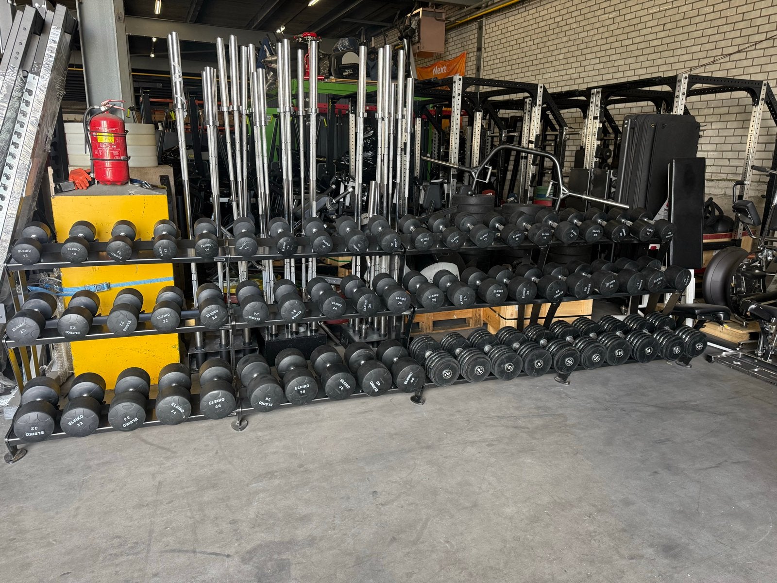Eleiko Volcano Dumbells dubbel Set - 12kg tot 52,5 kg, Ophalen of Verzenden, Zo goed als nieuw, Armen, Dumbbell