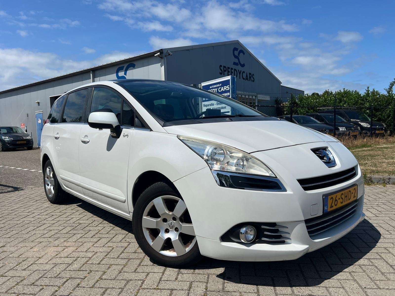 Peugeot 5008 1.6 THP Family 7Persoons Cruise Leer Clima Pano, Voorwielaandrijving, Gebruikt, Zwart, Wit