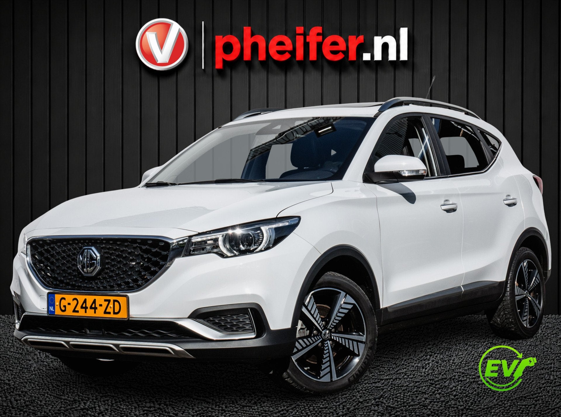 MG ZS EV Luxury 45 kWh SOH 87% Camera/ Elek. panoramadak/ Le, Auto's, Gebruikt, Zwart, 273 km, ZS