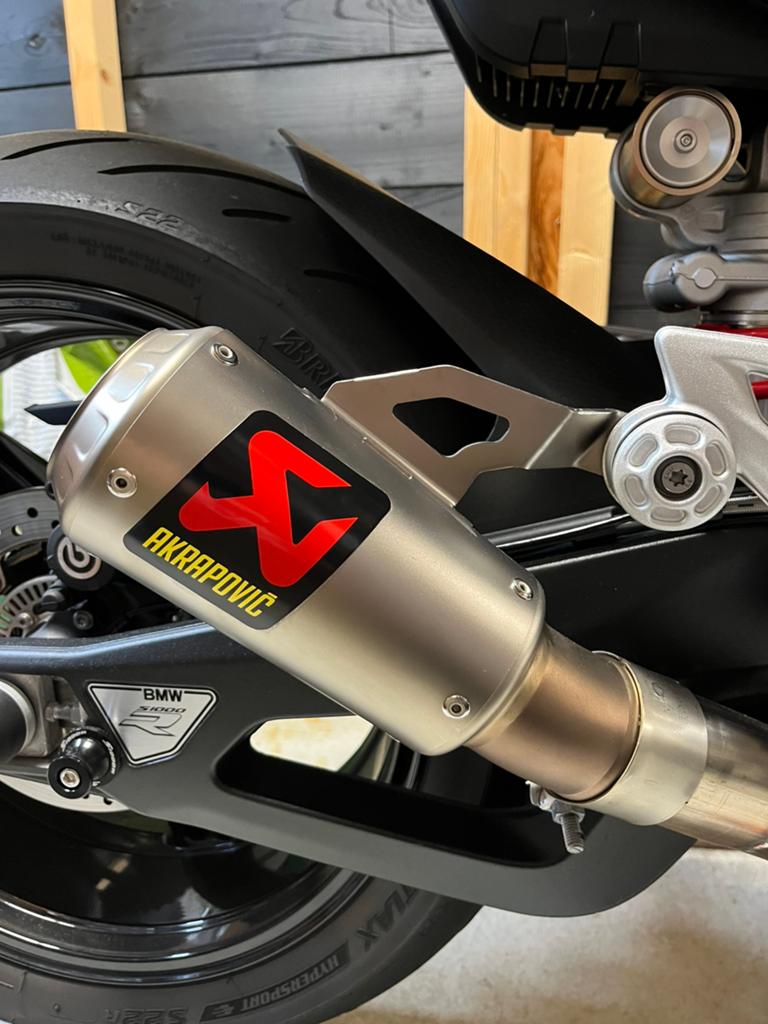 Akrapovič Slip-on Uitlaat BMW S1000R / S1000RR Titanium, Motoren, Onderdelen | BMW, Ophalen of Verzenden, Gebruikt