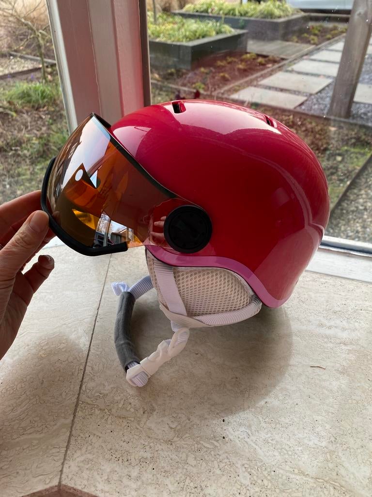 Kinder skihelm Salomon 53-56cm maat M, Sport en Fitness, Skiën en Langlaufen, Overige typen, Zo goed als nieuw, Skiën, Minder dan 100 cm