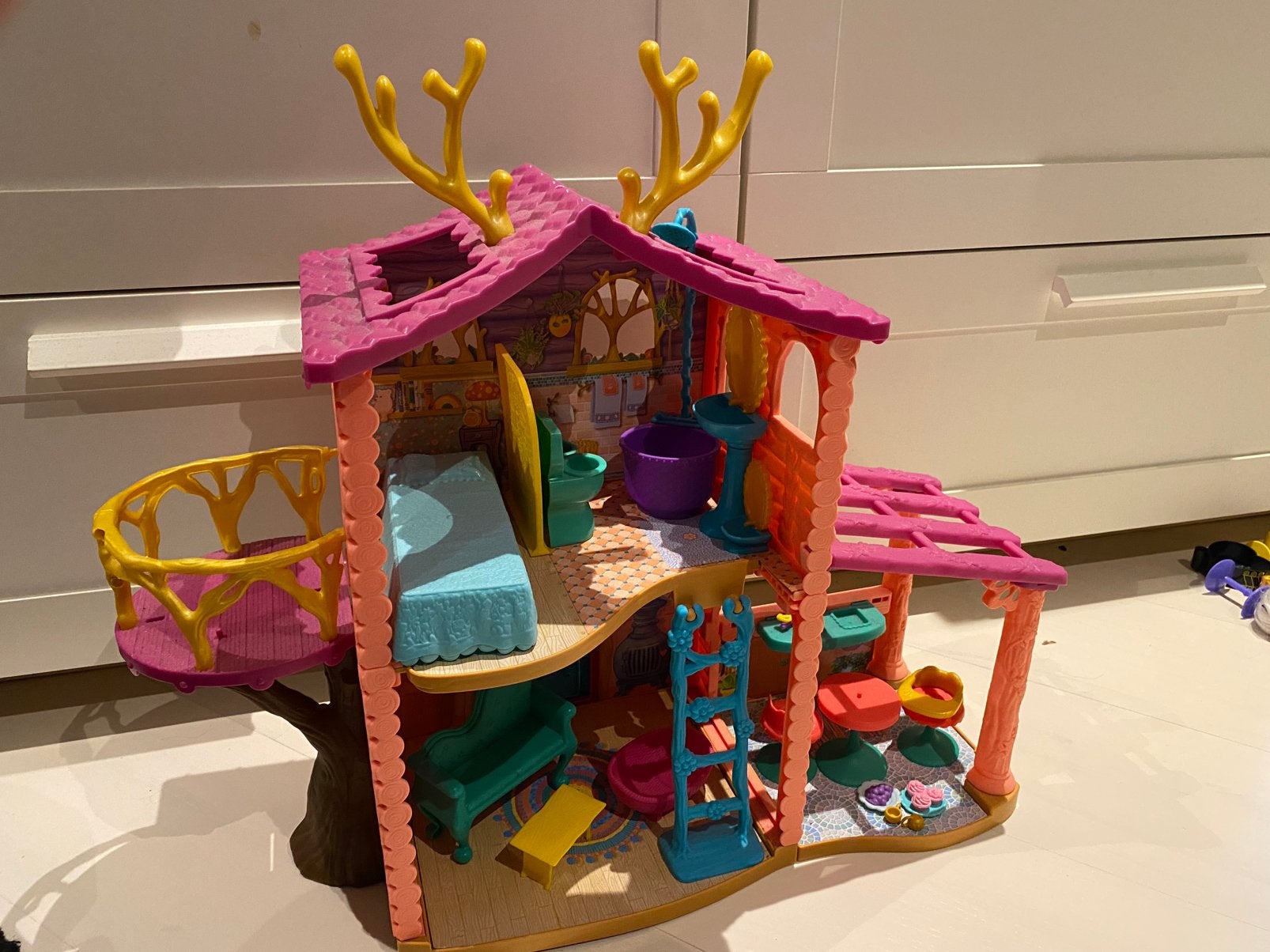 Enchantimals, Kinderen en Baby's, Speelgoed | Poppenhuizen, Ophalen, Zo goed als nieuw, Poppenhuis