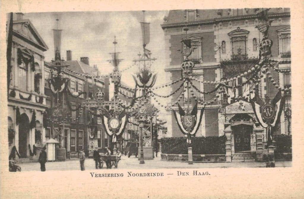 Ansichtkaart Versiering Noordeinde - Den Haag, Ophalen of Verzenden, Voor 1920, Ongelopen, Zuid-Holland