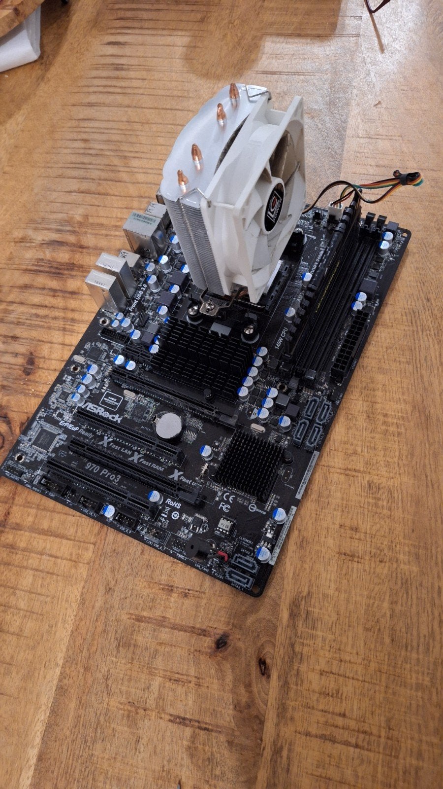 ASRock 970 Pro3 R2.0 Moederbord met AMD FX-6100 CPU, Computers en Software, Ophalen, Gebruikt, AM3+, DDR3