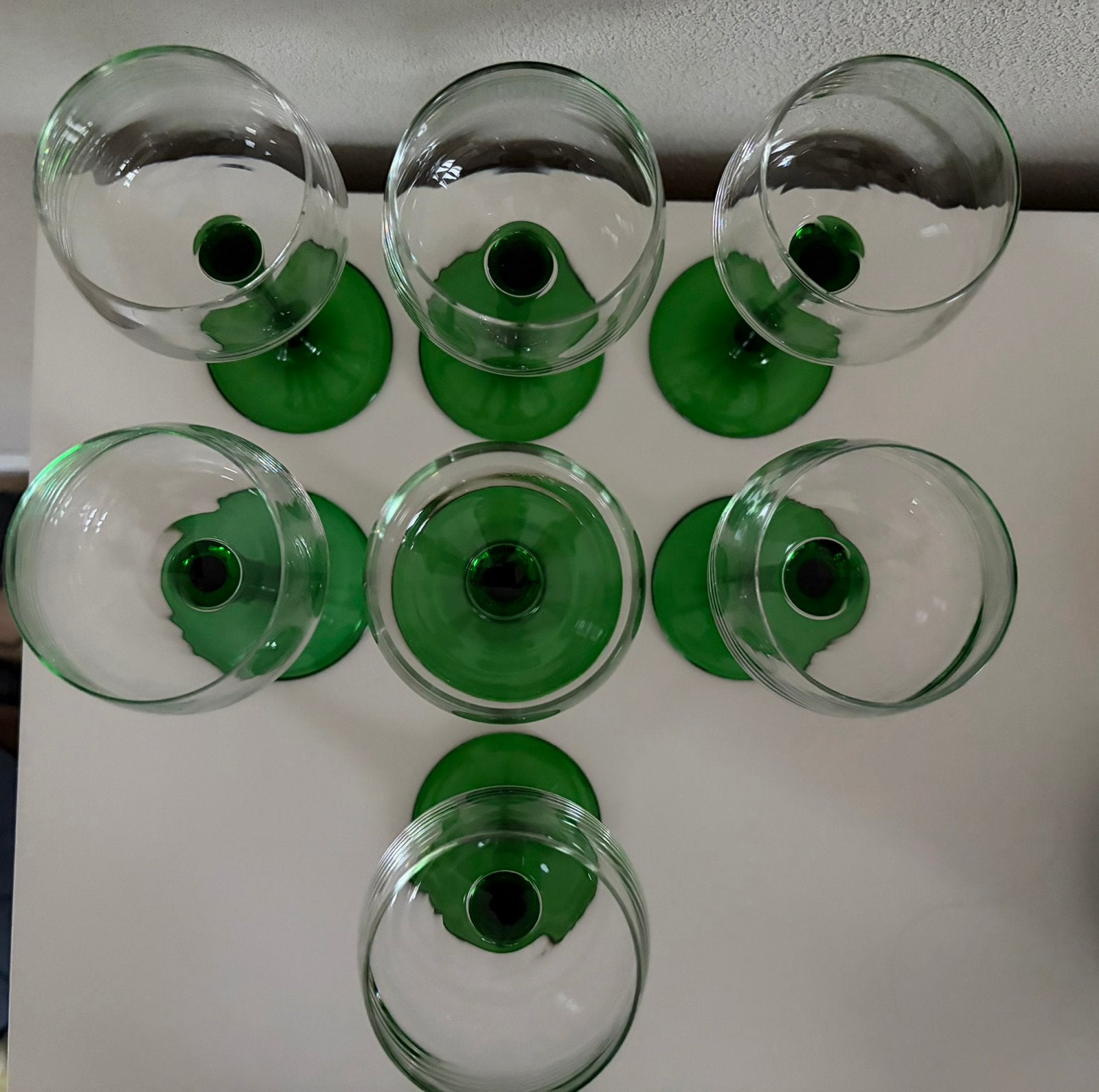 7 vintage Luminarc Elzas wijnglazen groene voet, Ophalen of Verzenden, Zo goed als nieuw, Overige typen