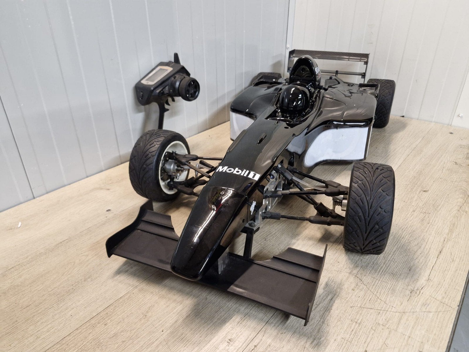 F1 harm fx1 26cc, Hobby en Vrije tijd, Ophalen of Verzenden, Overige schalen, Benzine, Auto onroad