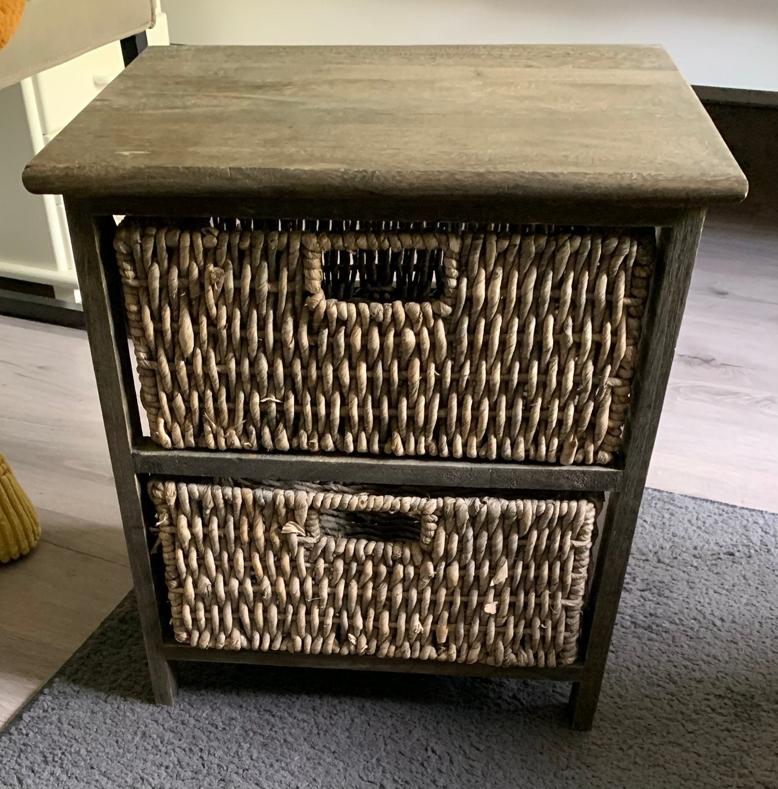 Nachtkastjes, Ophalen, 1 of 2 laden, 50 tot 100 cm, Zo goed als nieuw