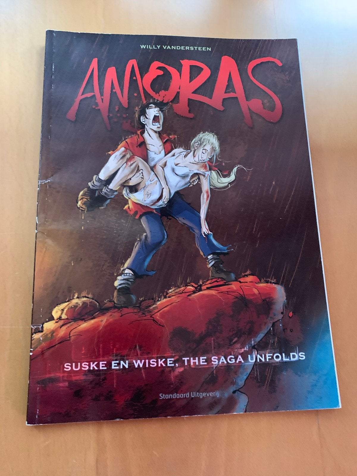 Amoras: Suske en Wiske, The Saga Unfolds, Boeken, Eén stripboek, Ophalen of Verzenden, Gelezen