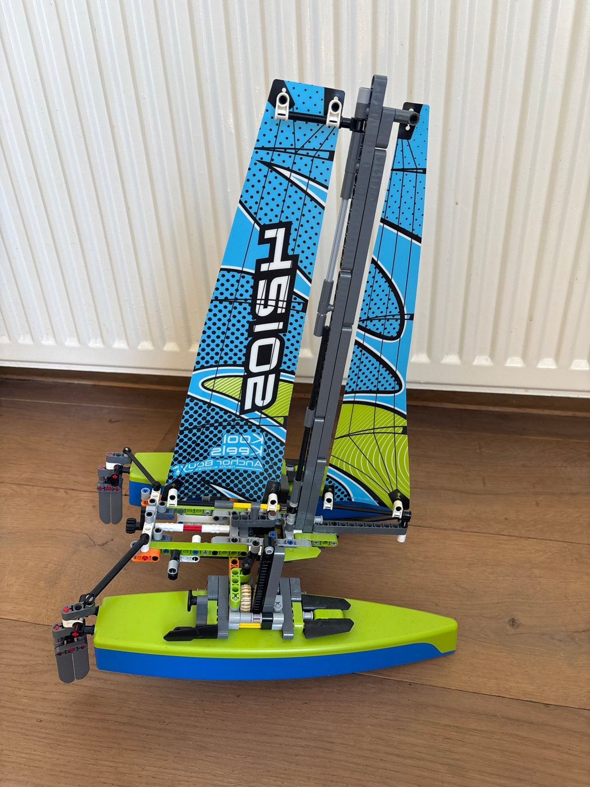 Lego Technic Catamaran 42105 - Zeilboot, Ophalen of Verzenden, Zo goed als nieuw