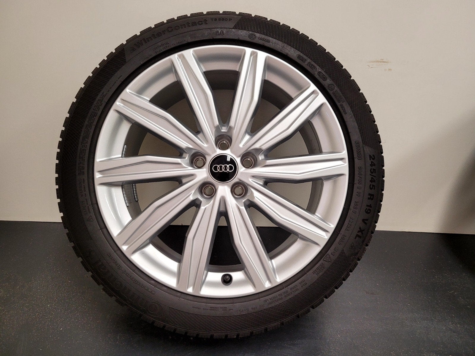 nieuw 19 inch Audi A6 C8 velgen 245 45 19 conti winter 9mm, Auto-onderdelen, Banden en Velgen, 245 mm, Banden en Velgen, Nieuw