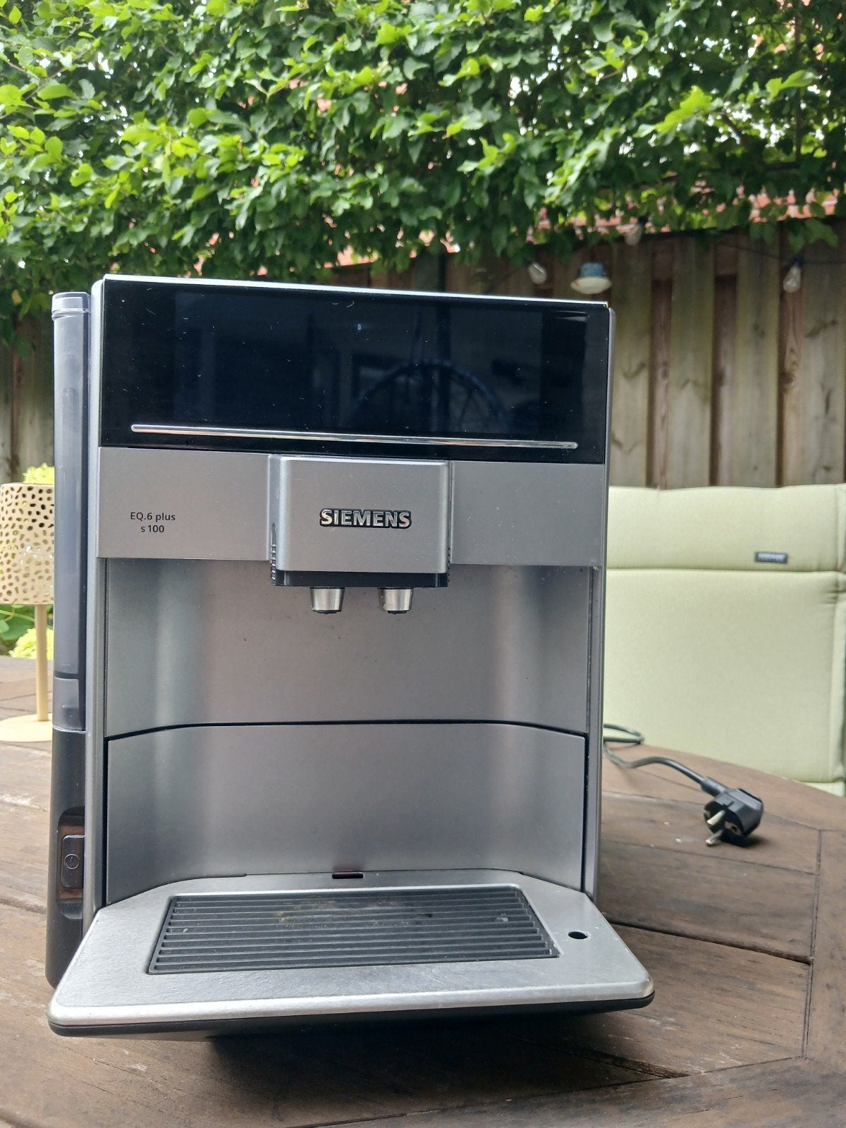 Siemens EQ.6 Plus s100 koffieautomaat bonen, Ophalen, Afneembaar waterreservoir, Koffiemachine, Niet werkend