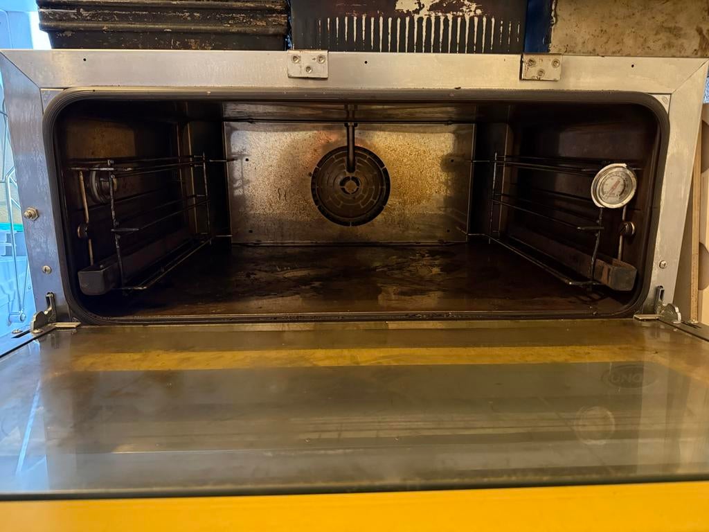 UNO Elena Oven - Gebruikte heteluchtoven met grill, Ophalen, Gebruikt
