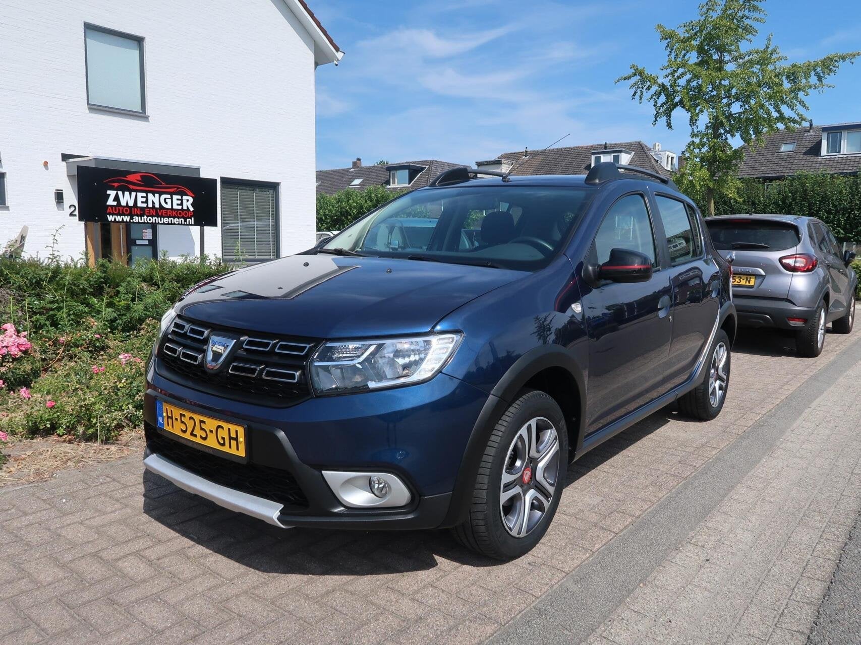 Dacia Sandero 0.9 TCe Tech Road NAVIGATIE|CAMERA|CARPLAY|CRU, Voorwielaandrijving, 898 cc, Stof, Blauw