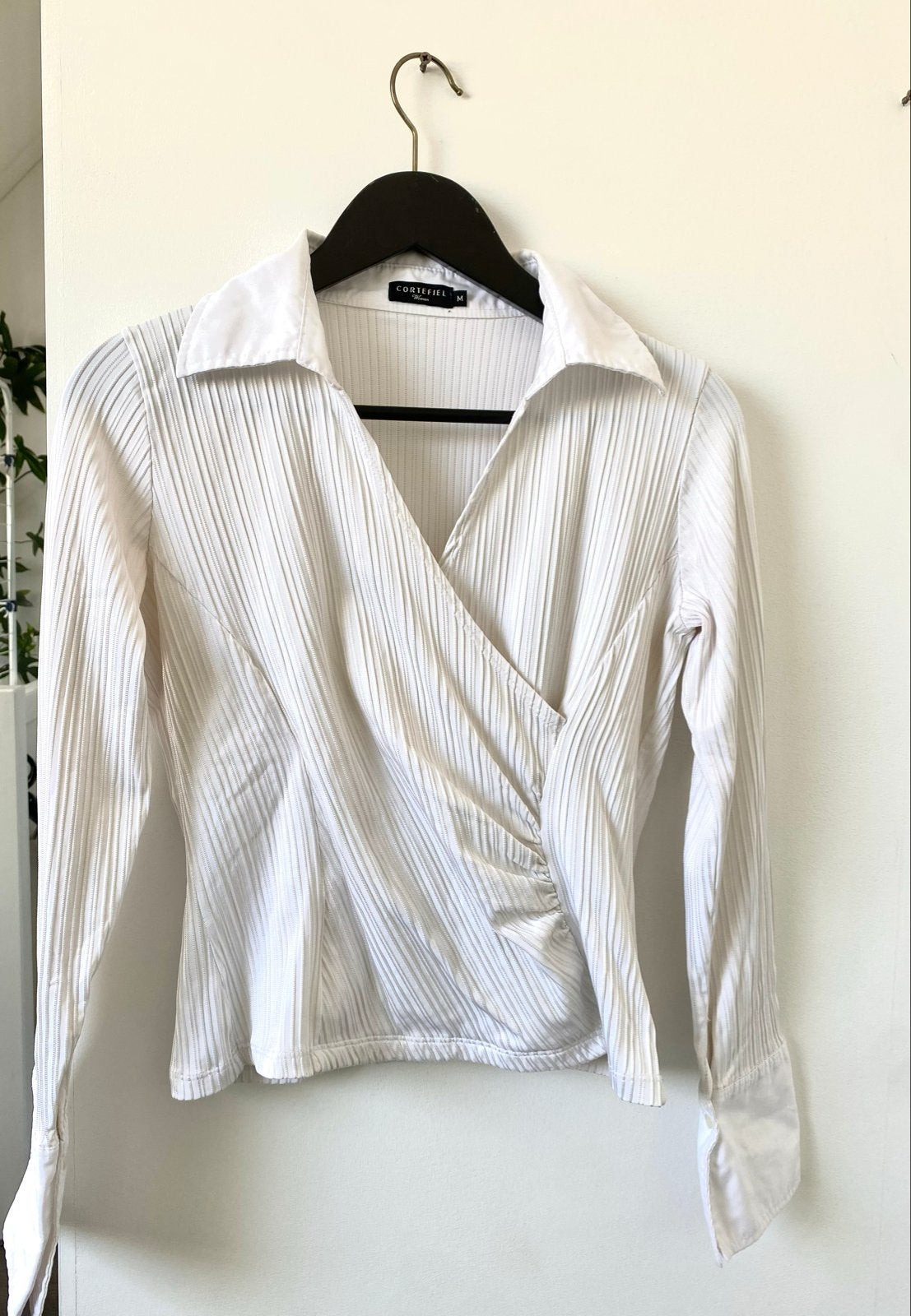 Cortefiel witte overslagblouse maat M, Ophalen of Verzenden, Zo goed als nieuw, Maat 38/40 (M), Wit