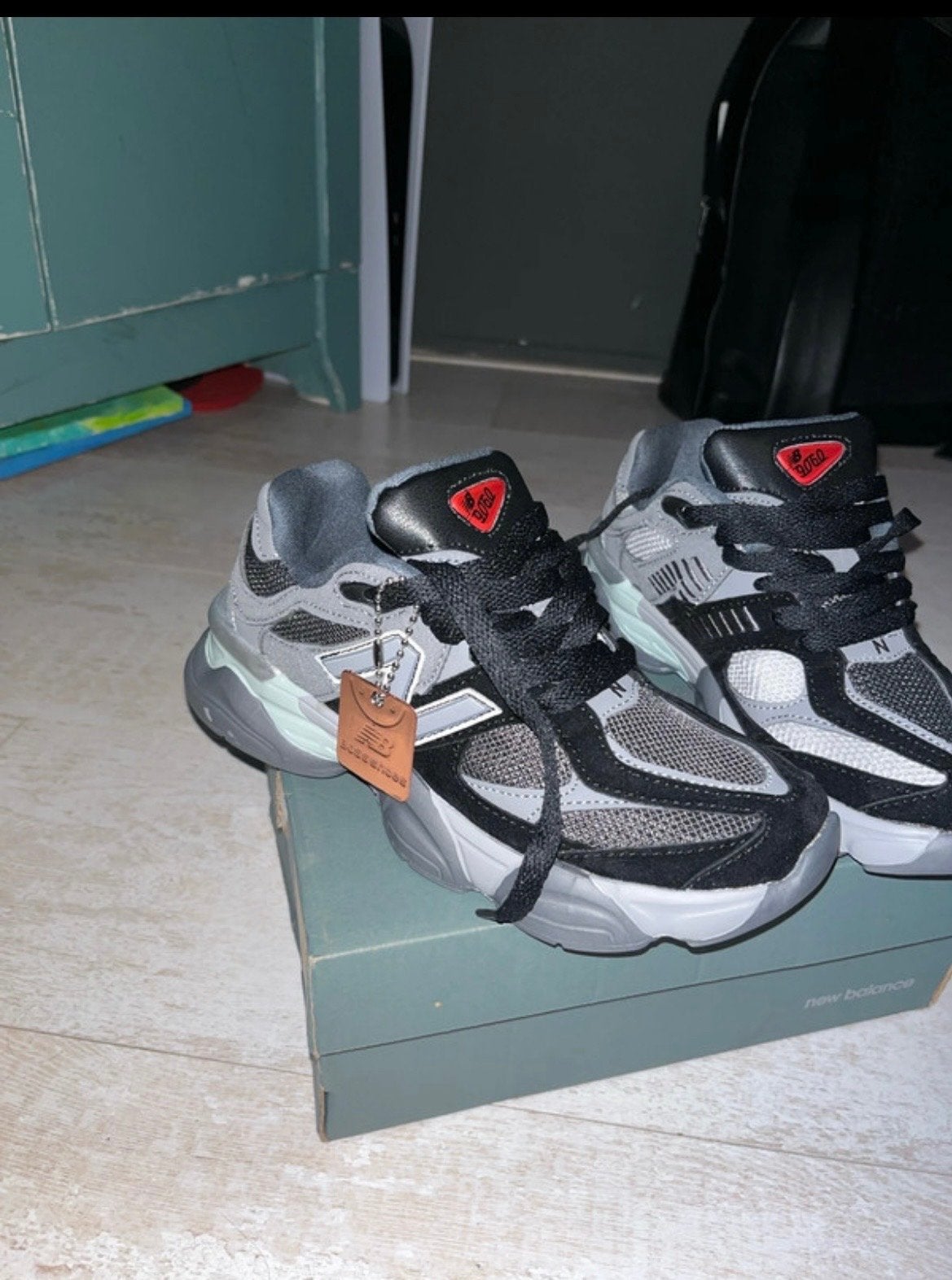 New Balance 9060 Sneakers Maat 35 Zwart/Grijs, Ophalen of Verzenden, Nieuw, Zwart, Sneakers of Gympen