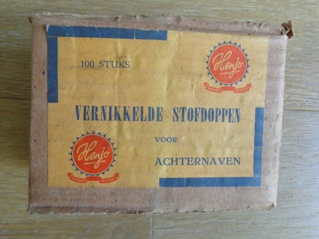 Doos Vernikkelde stofdoppen, Overige typen, Staal, Ophalen of Verzenden, Zo goed als nieuw