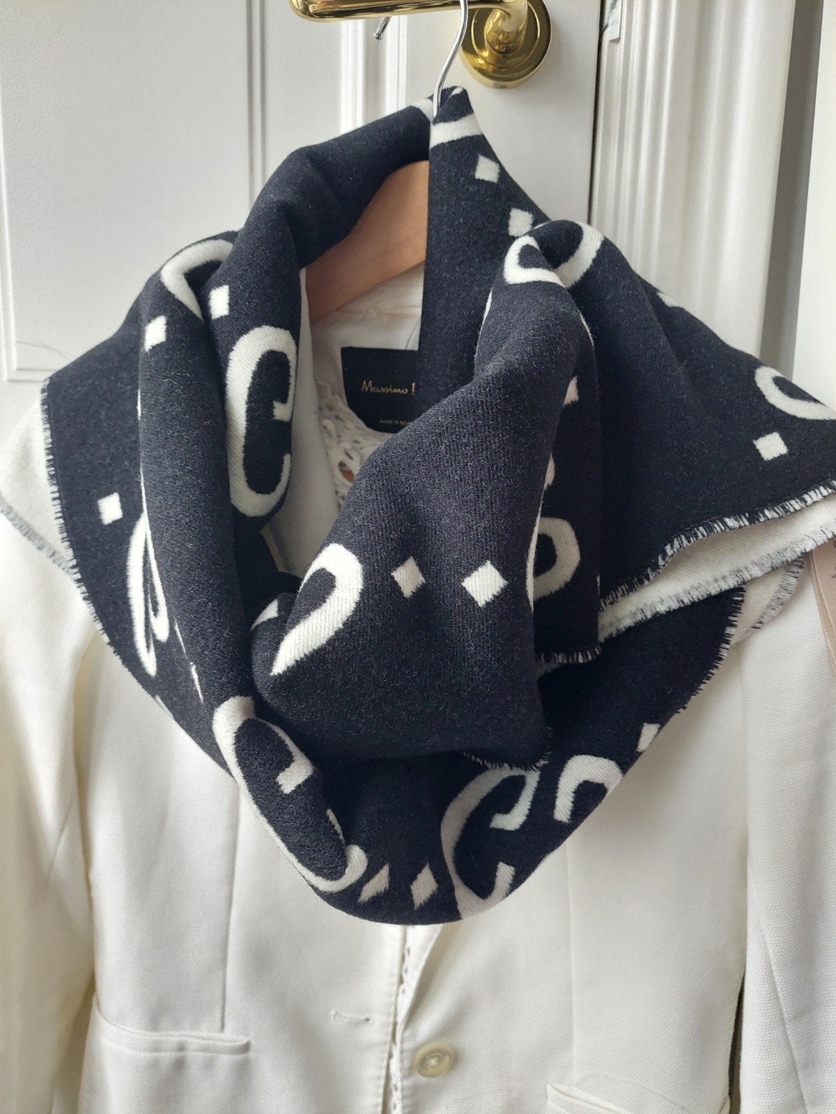 Gucci sjaal. Originele!, Kleding | Dames, Ophalen, Nieuw, Maat 46/48 (XL) of groter, Sjaal