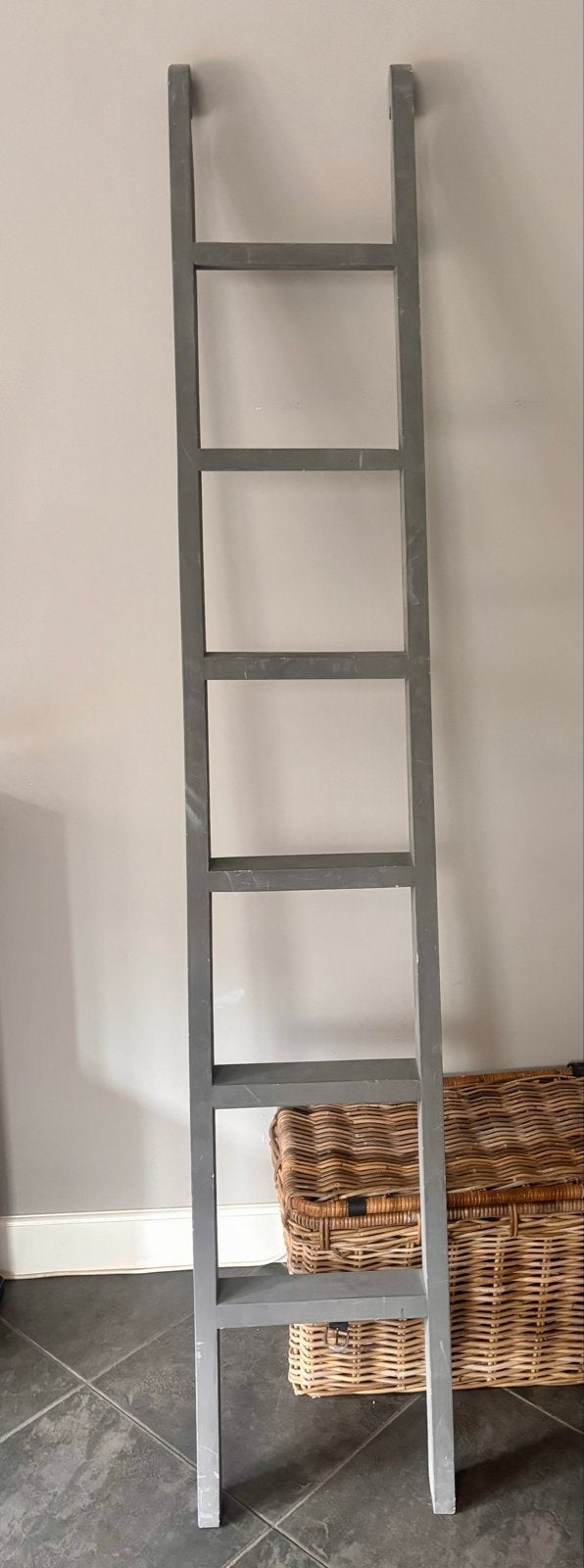 Decoratieve grijze ladder - Perfect voor handdoeken/plaids