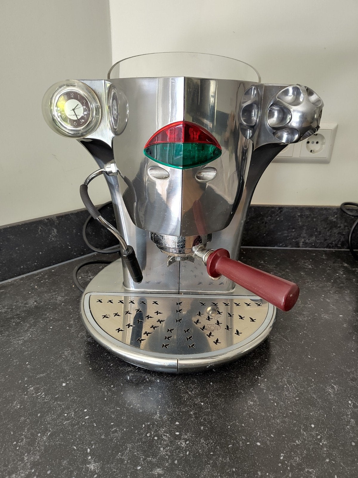 Espressomachine van het Italiaanse merk Nuvola, Espresso apparaat, Gemalen koffie, Zo goed als nieuw, Ophalen