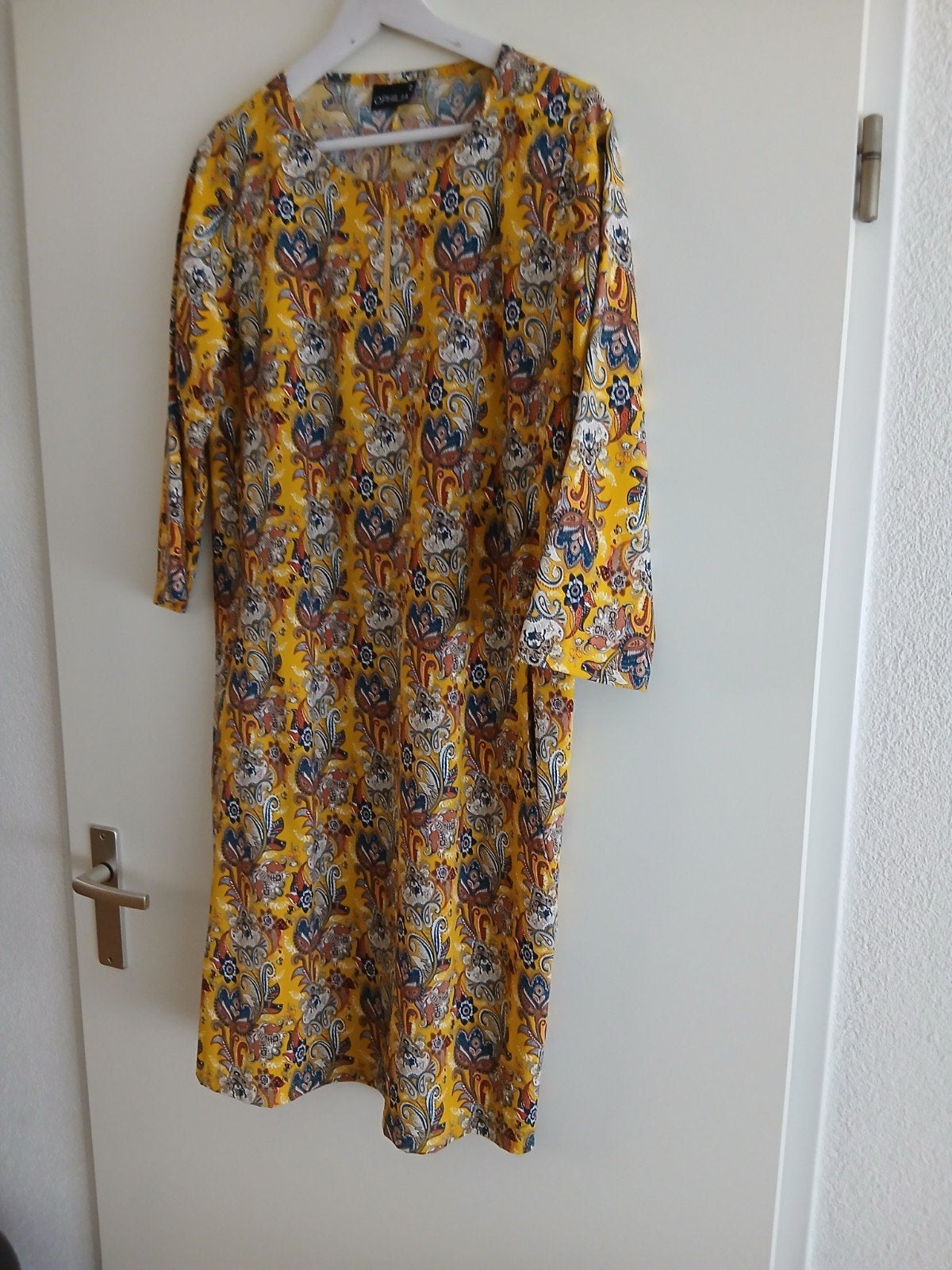 Modieuze nieuwe gele tuniek van OPHILIA. Maat 2 (44)., Kleding | Dames, Verzenden, Blouse of Tuniek, Geel, Nieuw