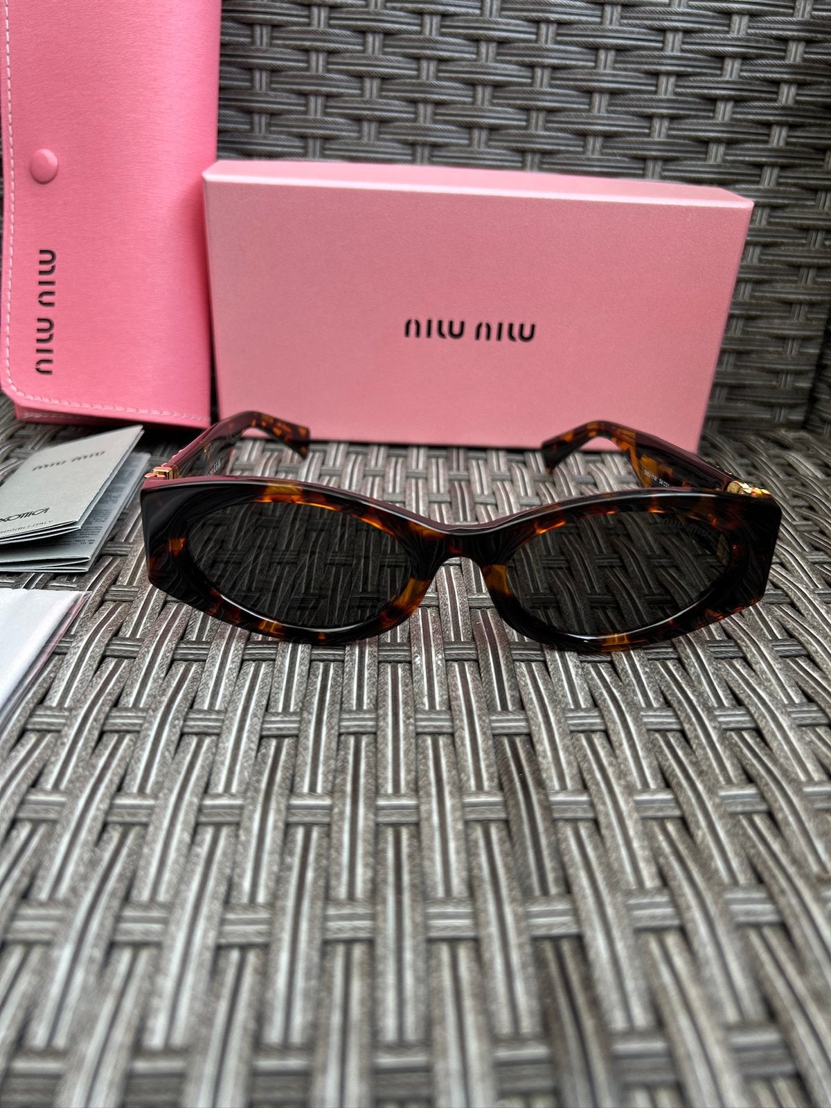 Miu Miu zonnebril, Verzenden, Nieuw, Zonnebril, Overige merken