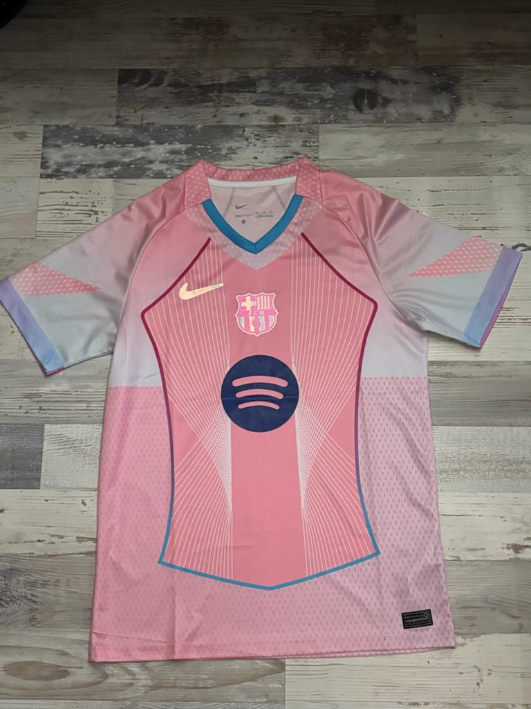 FC Barcelona Limited Edition Thuisshirt Roze, Sport en Fitness, Voetbal, Maat M, Ophalen of Verzenden, Nieuw, Shirt