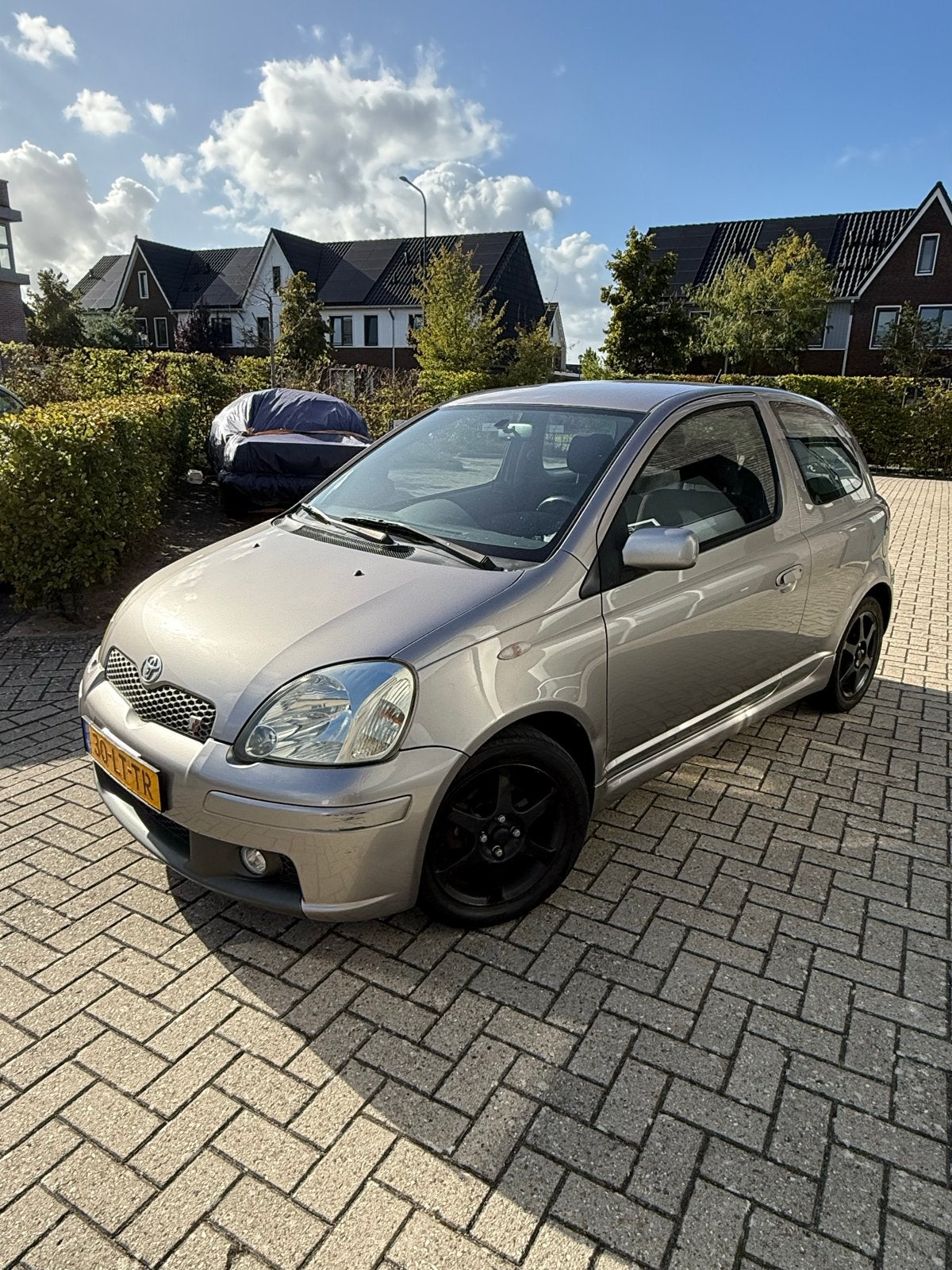 Toyota Yaris 1.5 16V Vvti T Sport Dealer onderhouden • NAP