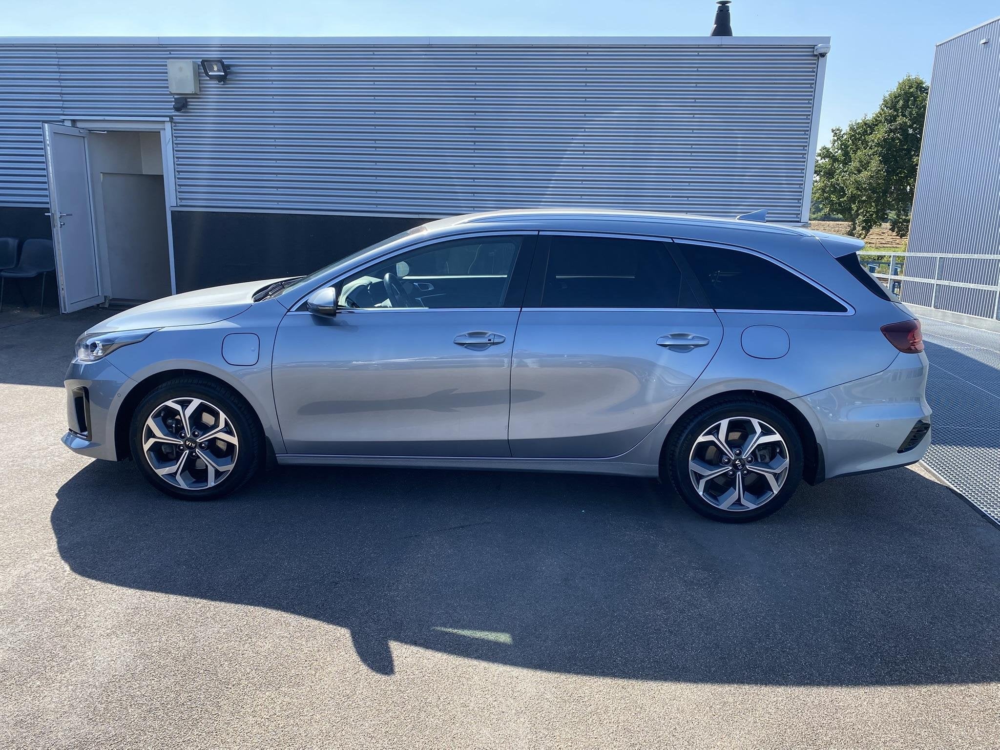 Kia Ceed Sportswagon 1.6 GDI PHEV DynamicPlusLine Stoel- & S, Auto's, Dealer onderhouden, Gebruikt, Automatische klimaatregeling