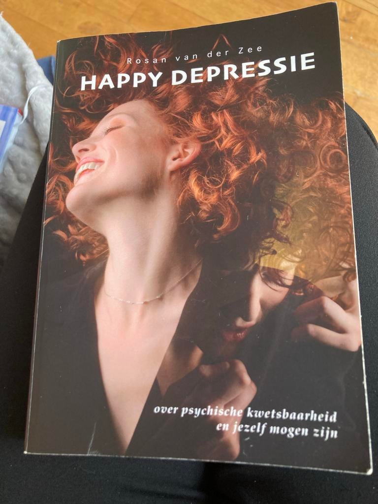 Rosan van der Zee -Happy Depressie - Rosan van der Zee, Ophalen of Verzenden, Gelezen
