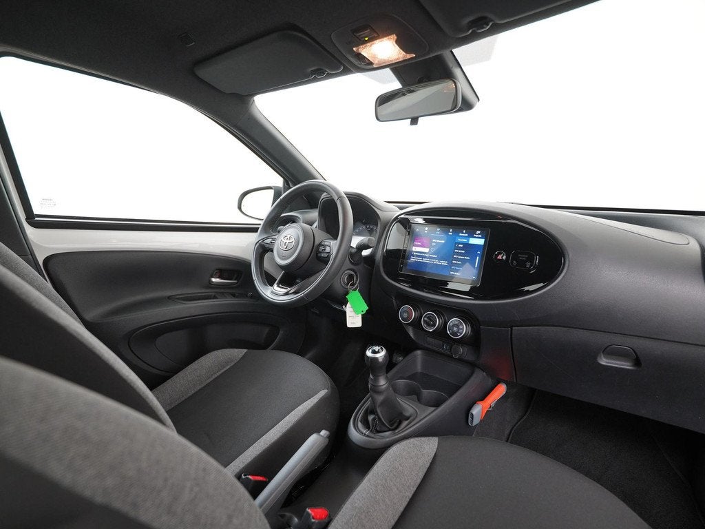 Toyota Aygo X 1.0 VVT-i MT Play | Camera | Apple/Android Car, Auto's, Toyota, 12 maanden, Stof, Gebruikt, 920 kg