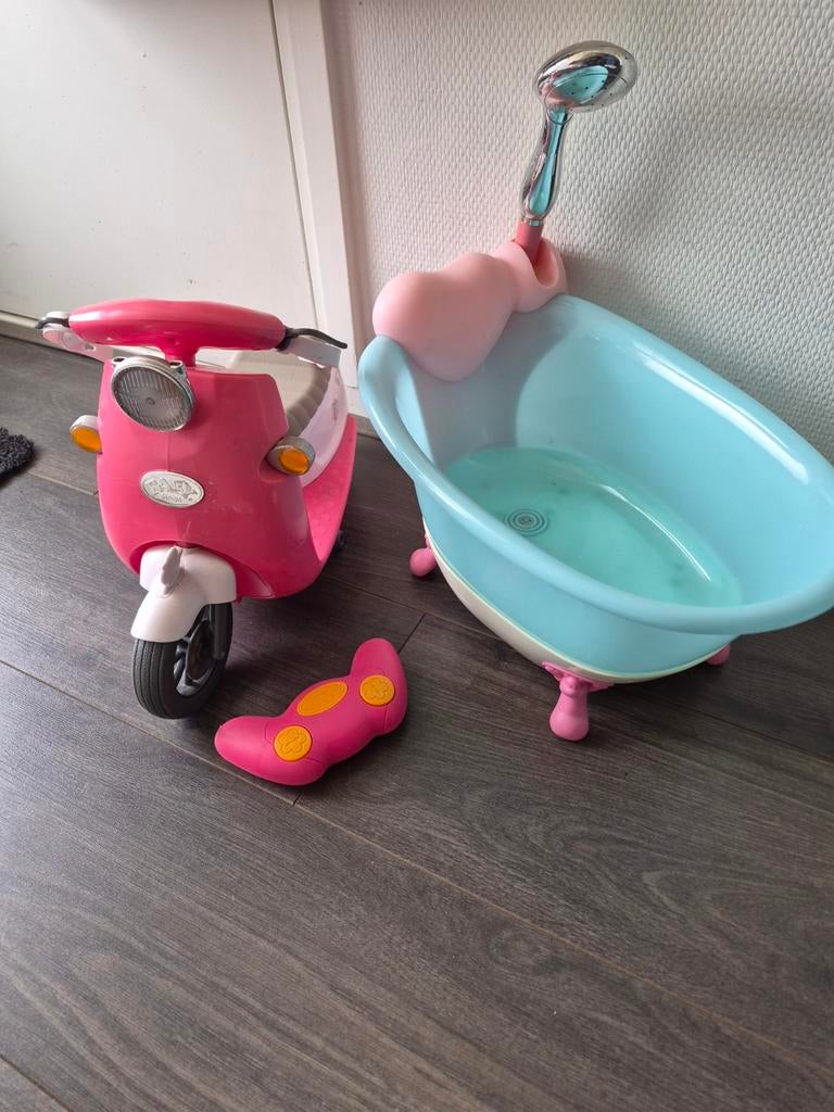 Baby Born badje en scooter, Ophalen of Verzenden, Gebruikt
