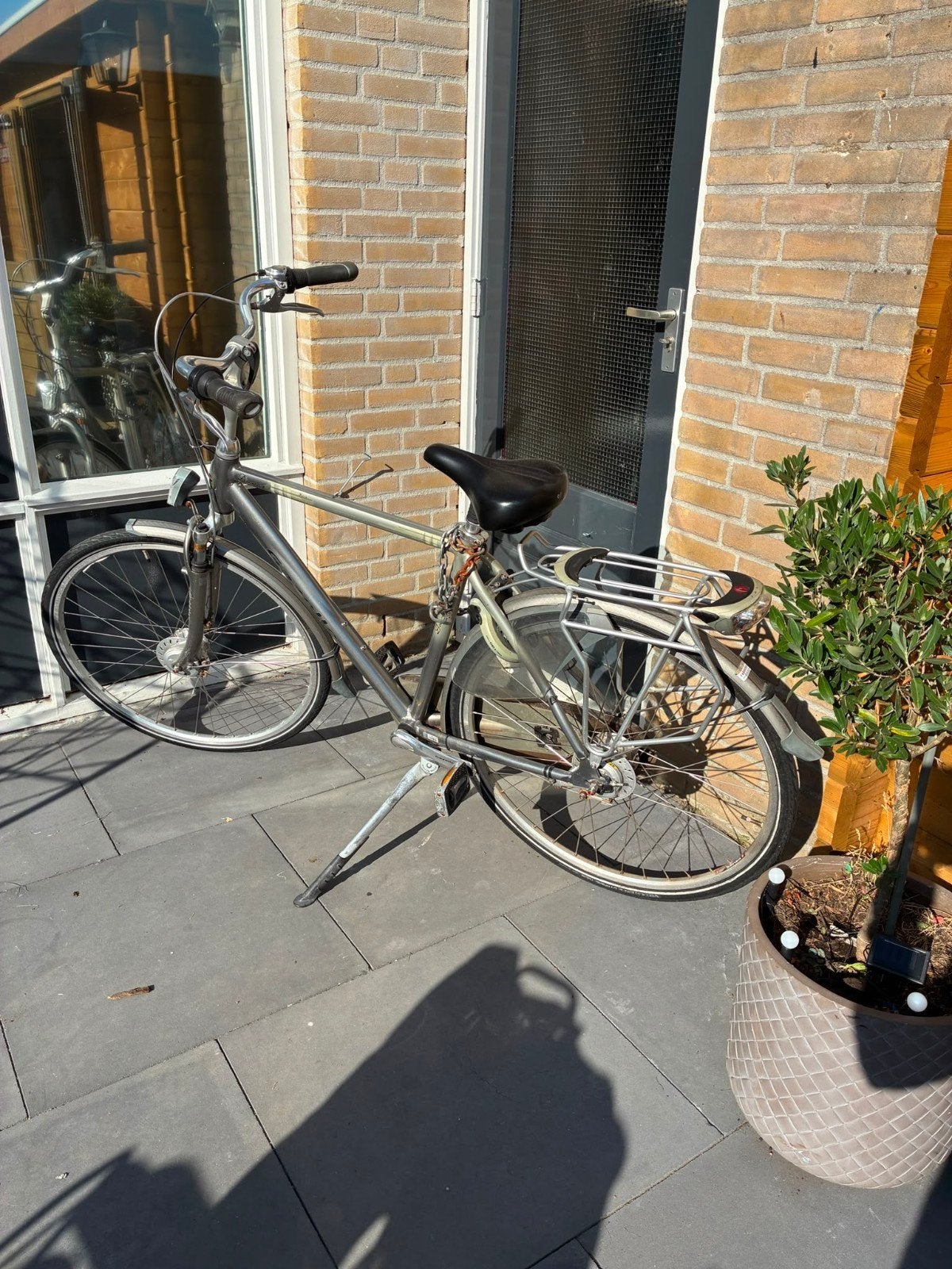Stationsfiets Gazelle - Ideaal voor dagelijks gebruik, Fietsen en Brommers, Fietsen | Dames | Damesfietsen, Ophalen, Terugtraprem
