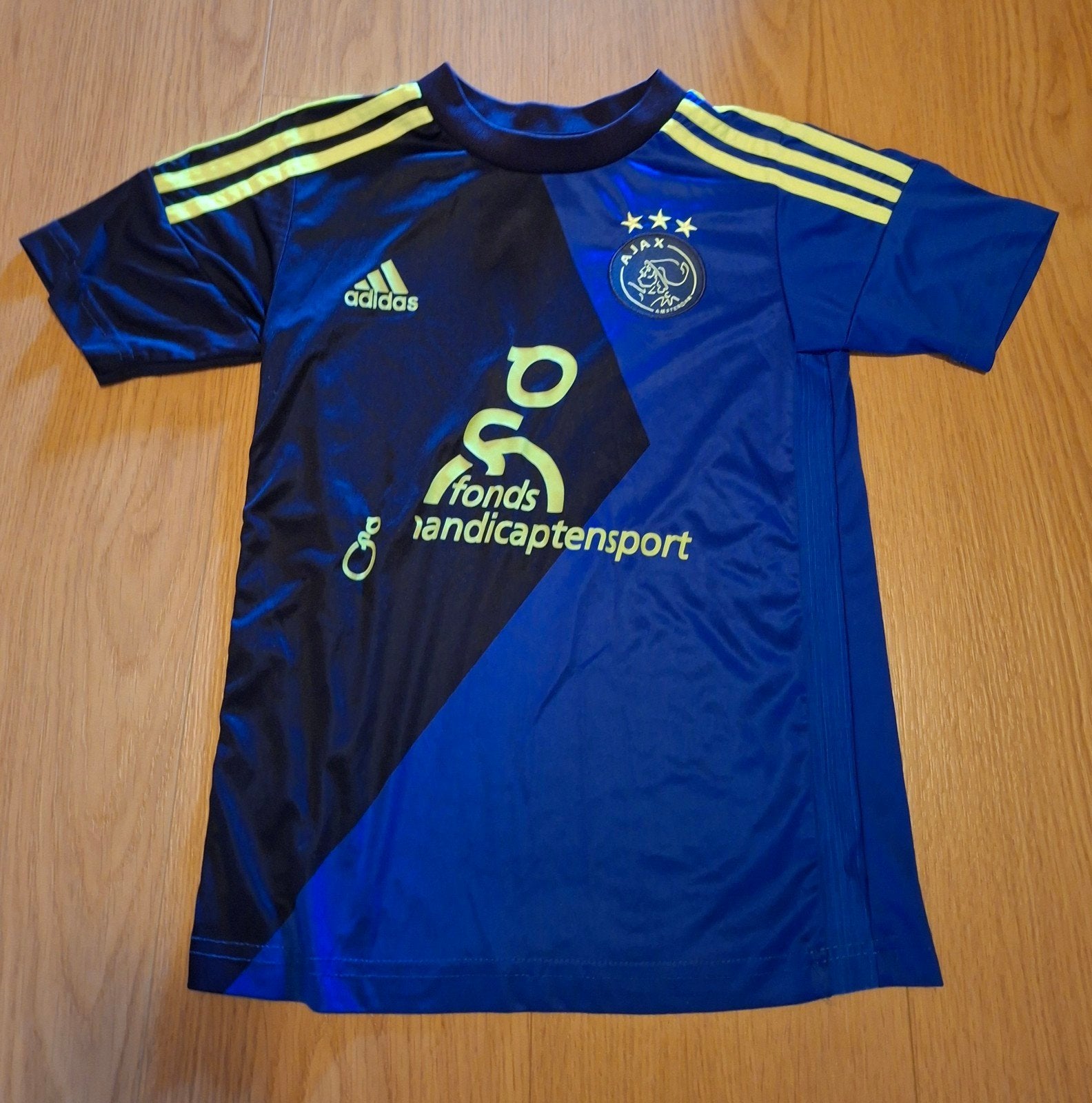voetbal sport kleding, Adidas, ajax (shirts, broeken), Maat XS of kleiner, Ophalen, Shirt
