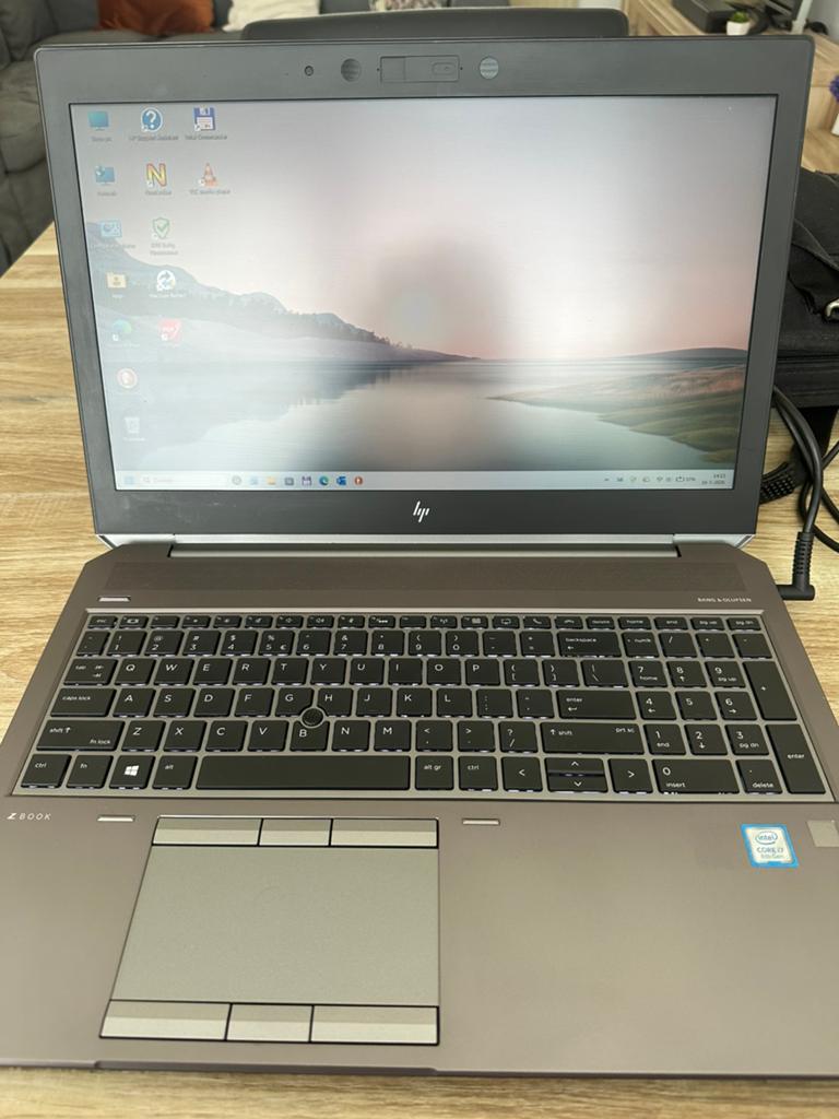 HP Zbook 15 G5 workstation (nieuwstaat), Computers en Software, Windows Laptops, Met videokaart, 2 tot 3 Ghz, Ophalen of Verzenden