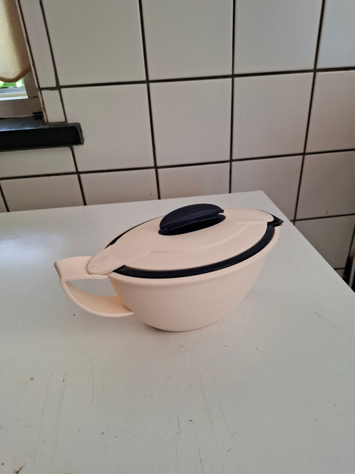 schenkkannetje, dubbele  wand voor magnetron, Ophalen of Verzenden, Zo goed als nieuw, Crème