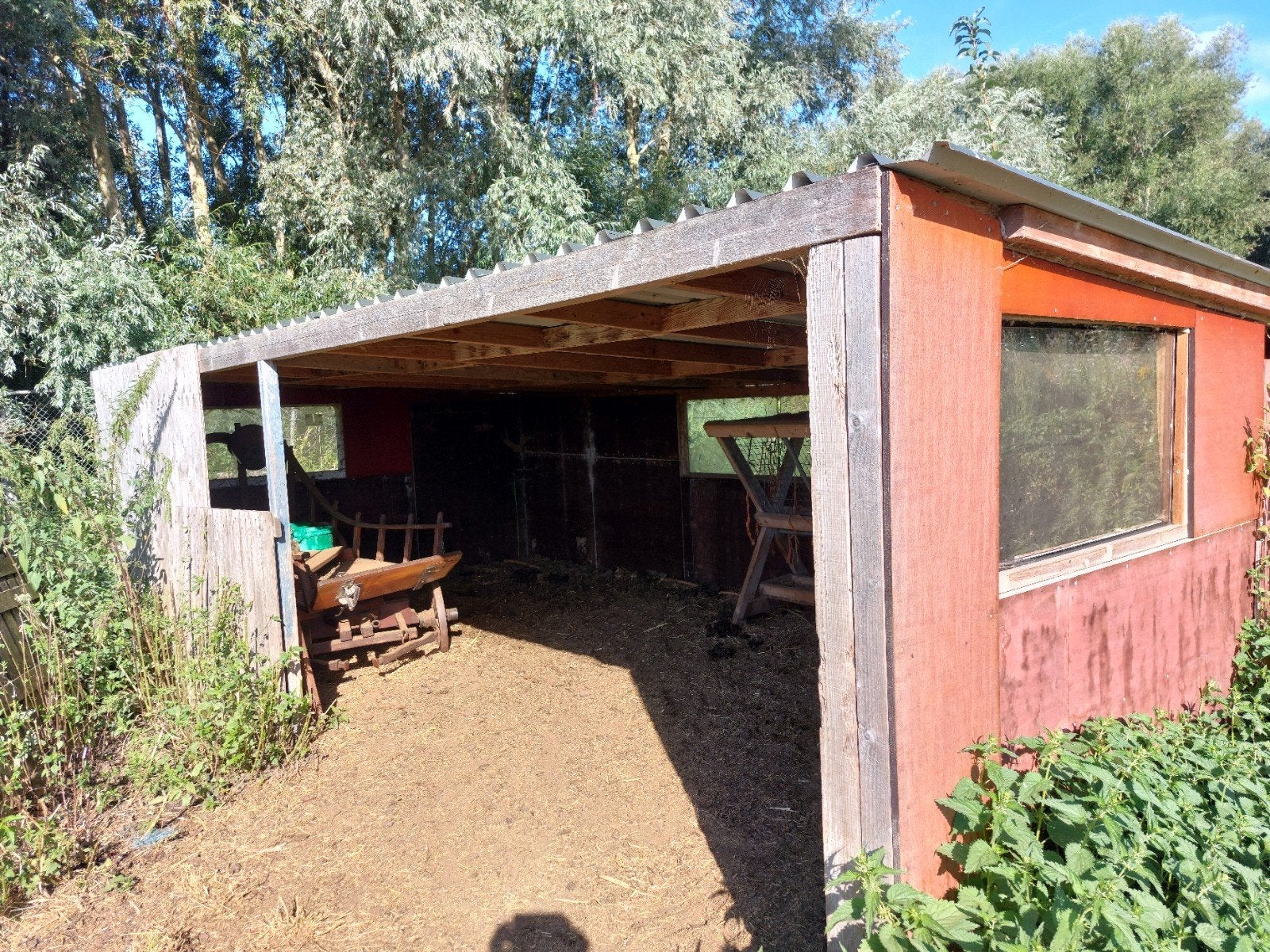 Robuuste houten berging/afdak voor diverse doeleinden, Ophalen of Verzenden, Gebruikt, Hout, Overige typen